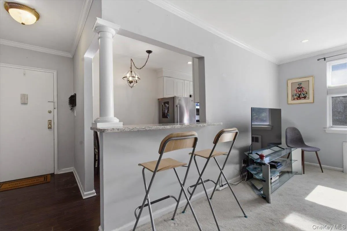 15 Bryant Crescent, White Plains, NY, 1 Bedroom Bedrooms, 4 Rooms Rooms,1 BathroomBathrooms,Residential Sale,For Rent,Bryant,0,951855 15 Bryant Crescent, White Plains, NY, 1 Bedroom Bedrooms, 4 Rooms Rooms,1 BathroomBathrooms,Residential Sale,For Rent,Bryant,0,951855