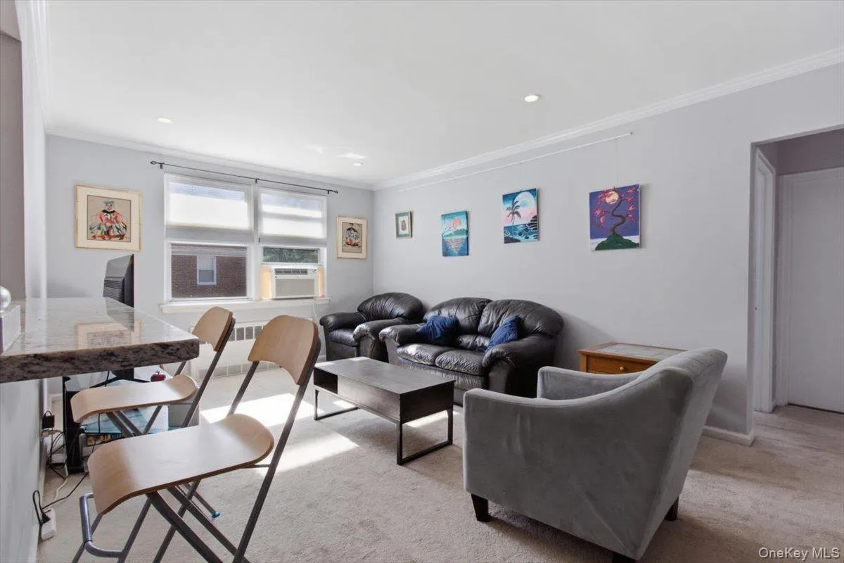 15 Bryant Crescent, White Plains, NY, 1 Bedroom Bedrooms, 4 Rooms Rooms,1 BathroomBathrooms,Residential Sale,For Rent,Bryant,0,951855 15 Bryant Crescent, White Plains, NY, 1 Bedroom Bedrooms, 4 Rooms Rooms,1 BathroomBathrooms,Residential Sale,For Rent,Bryant,0,951855