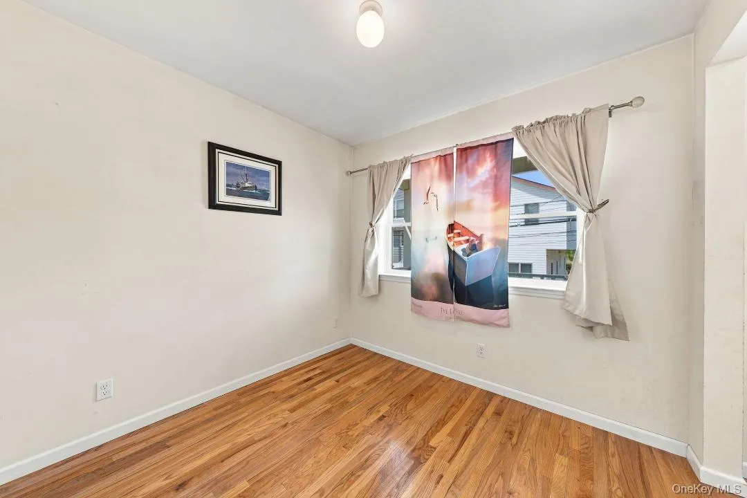 120 6th Road, New York, NY, 2 Bedrooms Bedrooms, 4 Rooms Rooms,1 BathroomBathrooms,Residential,For Rent,6th,0,951881 120 6th Road, New York, NY, 2 Bedrooms Bedrooms, 4 Rooms Rooms,1 BathroomBathrooms,Residential,For Rent,6th,0,951881