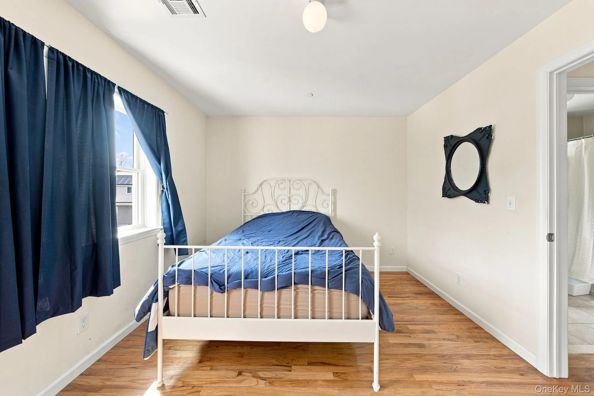 120 6th Road, New York, NY, 2 Bedrooms Bedrooms, 4 Rooms Rooms,1 BathroomBathrooms,Residential,For Rent,6th,0,951881 120 6th Road, New York, NY, 2 Bedrooms Bedrooms, 4 Rooms Rooms,1 BathroomBathrooms,Residential,For Rent,6th,0,951881
