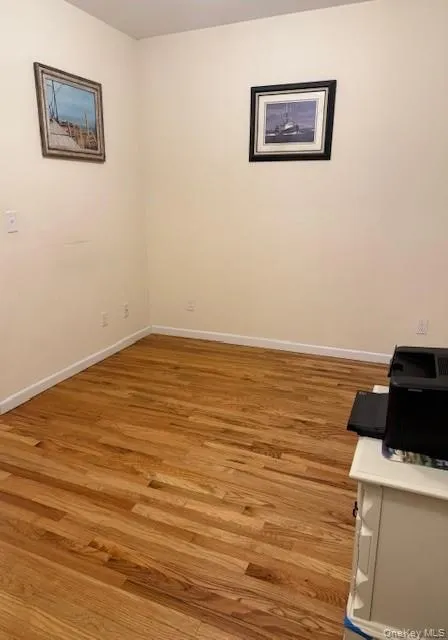 120 6th Road, New York, NY, 2 Bedrooms Bedrooms, 4 Rooms Rooms,1 BathroomBathrooms,Residential,For Rent,6th,0,951881 120 6th Road, New York, NY, 2 Bedrooms Bedrooms, 4 Rooms Rooms,1 BathroomBathrooms,Residential,For Rent,6th,0,951881