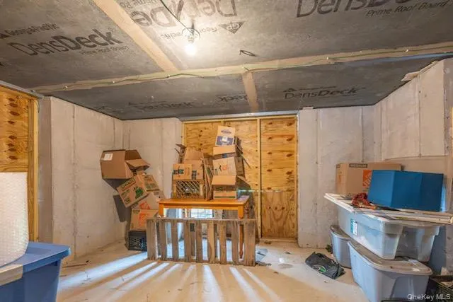 120 6th Road, New York, NY, 2 Bedrooms Bedrooms, 4 Rooms Rooms,1 BathroomBathrooms,Residential,For Rent,6th,0,951881 120 6th Road, New York, NY, 2 Bedrooms Bedrooms, 4 Rooms Rooms,1 BathroomBathrooms,Residential,For Rent,6th,0,951881
