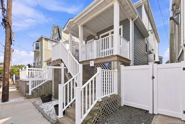 120 6th Road, New York, NY, 2 Bedrooms Bedrooms, 4 Rooms Rooms,1 BathroomBathrooms,Residential,For Rent,6th,0,951881 120 6th Road, New York, NY, 2 Bedrooms Bedrooms, 4 Rooms Rooms,1 BathroomBathrooms,Residential,For Rent,6th,0,951881