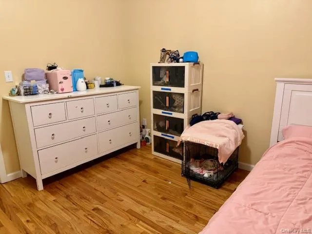 120 6th Road, New York, NY, 2 Bedrooms Bedrooms, 4 Rooms Rooms,1 BathroomBathrooms,Residential,For Rent,6th,0,951881 120 6th Road, New York, NY, 2 Bedrooms Bedrooms, 4 Rooms Rooms,1 BathroomBathrooms,Residential,For Rent,6th,0,951881