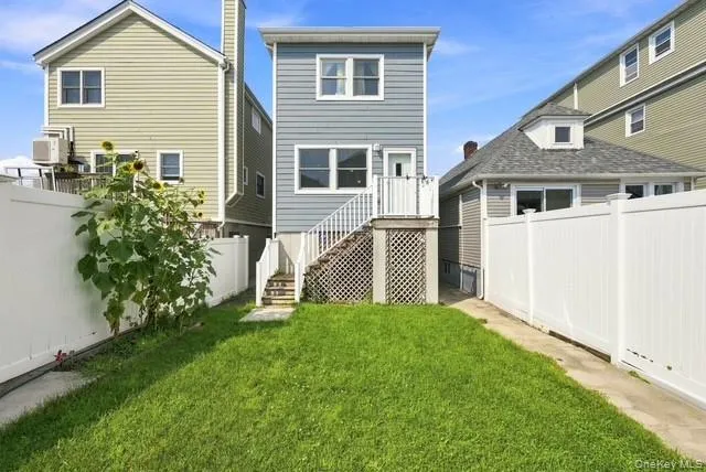 120 6th Road, New York, NY, 2 Bedrooms Bedrooms, 4 Rooms Rooms,1 BathroomBathrooms,Residential,For Rent,6th,0,951881 120 6th Road, New York, NY, 2 Bedrooms Bedrooms, 4 Rooms Rooms,1 BathroomBathrooms,Residential,For Rent,6th,0,951881