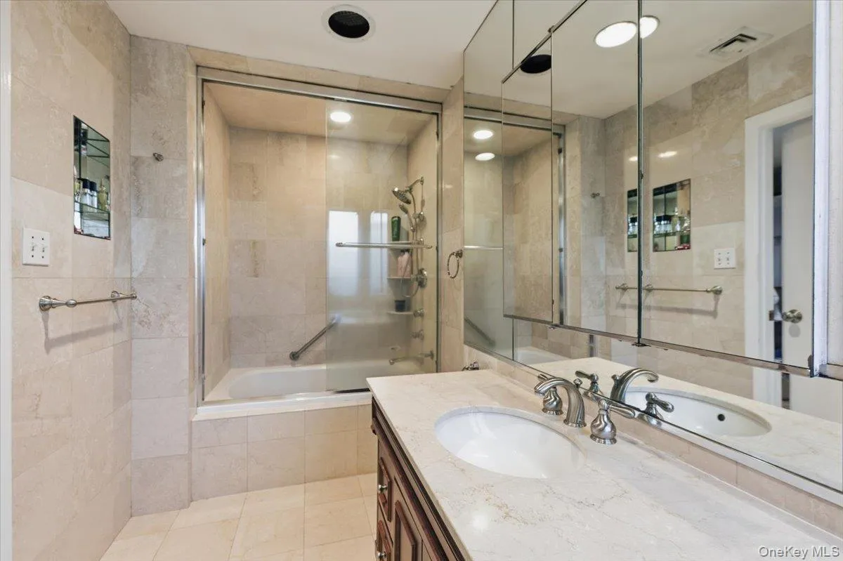 1495 bay Boulevard, Hempstead, NY, 6 Bedrooms Bedrooms, 12 Rooms Rooms,4 BathroomsBathrooms,Residential Lease,Idx,bay,0,951890 1495 bay Boulevard, Hempstead, NY, 6 Bedrooms Bedrooms, 12 Rooms Rooms,4 BathroomsBathrooms,Residential Lease,Idx,bay,0,951890