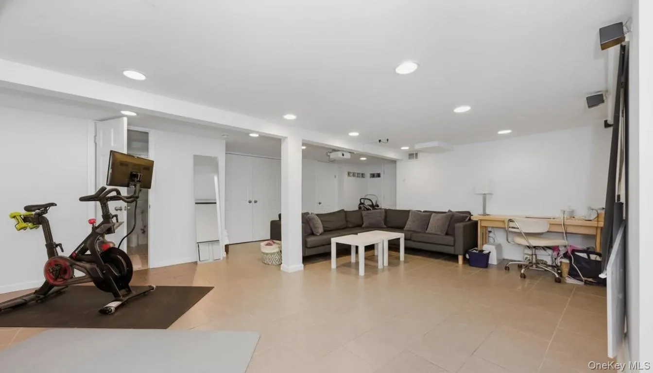 1495 bay Boulevard, Hempstead, NY, 6 Bedrooms Bedrooms, 12 Rooms Rooms,4 BathroomsBathrooms,Residential Lease,Idx,bay,0,951890 1495 bay Boulevard, Hempstead, NY, 6 Bedrooms Bedrooms, 12 Rooms Rooms,4 BathroomsBathrooms,Residential Lease,Idx,bay,0,951890