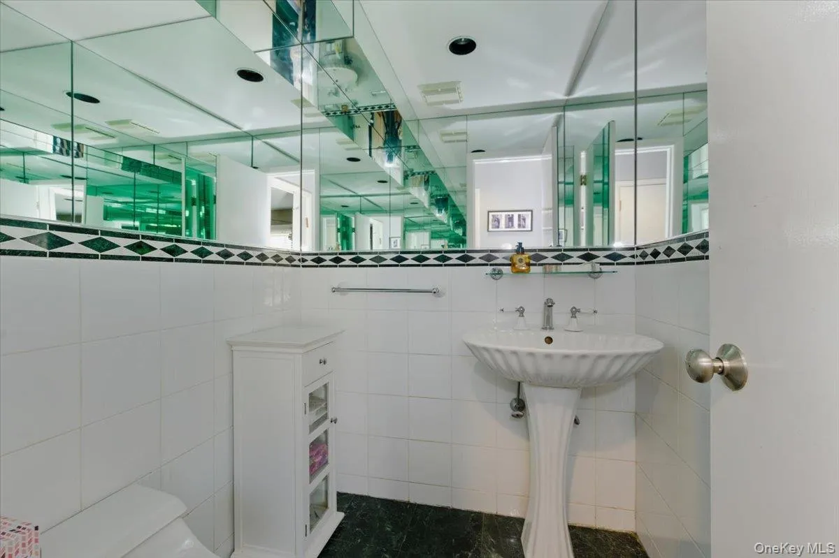 1495 bay Boulevard, Hempstead, NY, 6 Bedrooms Bedrooms, 12 Rooms Rooms,4 BathroomsBathrooms,Residential Lease,Idx,bay,0,951890 1495 bay Boulevard, Hempstead, NY, 6 Bedrooms Bedrooms, 12 Rooms Rooms,4 BathroomsBathrooms,Residential Lease,Idx,bay,0,951890