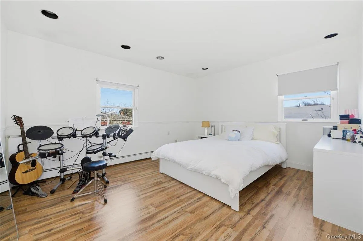 1495 bay Boulevard, Hempstead, NY, 6 Bedrooms Bedrooms, 12 Rooms Rooms,4 BathroomsBathrooms,Residential Lease,Idx,bay,0,951890 1495 bay Boulevard, Hempstead, NY, 6 Bedrooms Bedrooms, 12 Rooms Rooms,4 BathroomsBathrooms,Residential Lease,Idx,bay,0,951890