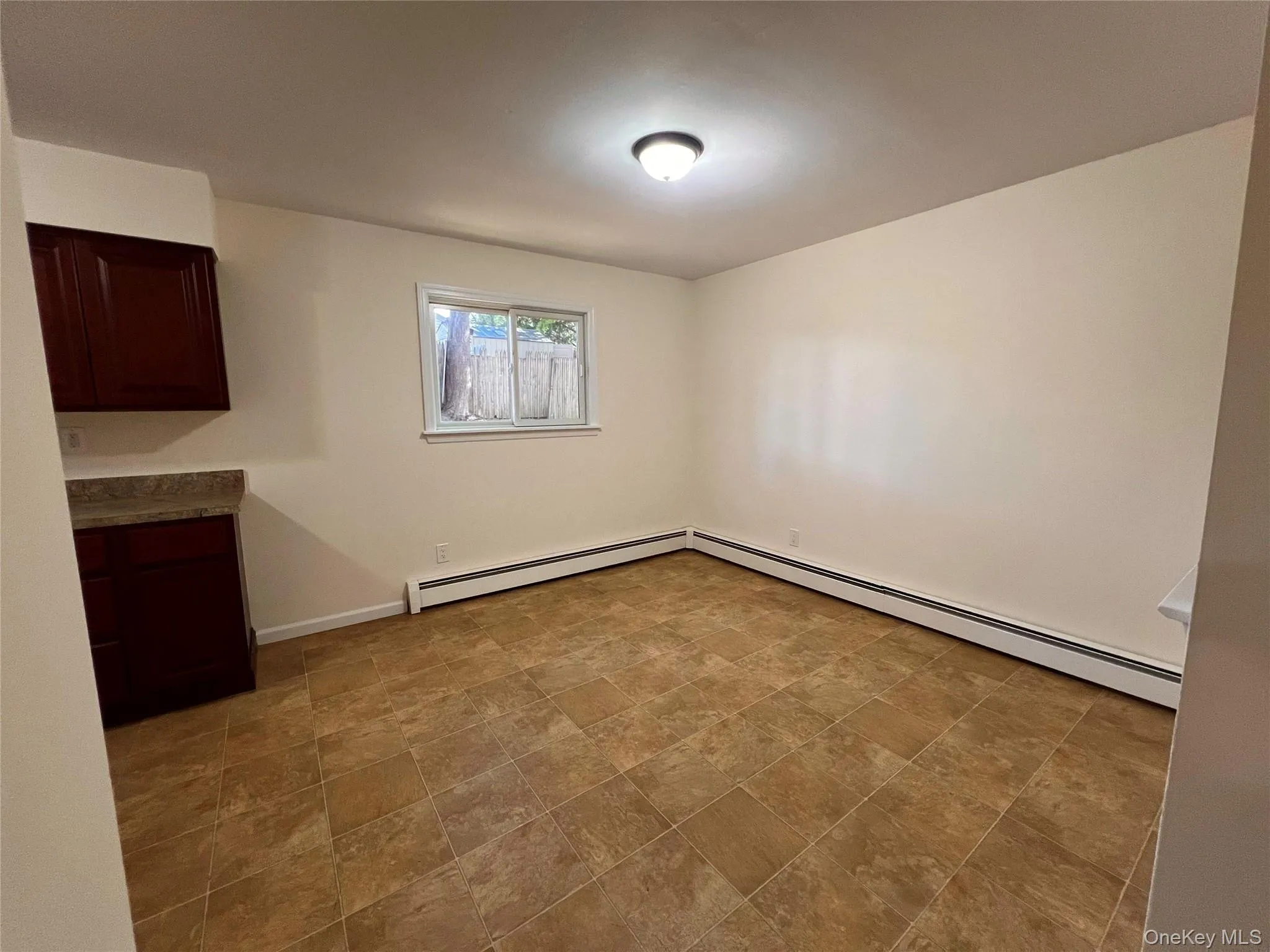 20-22 Williams Street, Huntington, NY, 3 Bedrooms Bedrooms, 5 Rooms Rooms,1 BathroomBathrooms,Residential Lease,For Rent,Williams,0,951912 20-22 Williams Street, Huntington, NY, 3 Bedrooms Bedrooms, 5 Rooms Rooms,1 BathroomBathrooms,Residential Lease,For Rent,Williams,0,951912