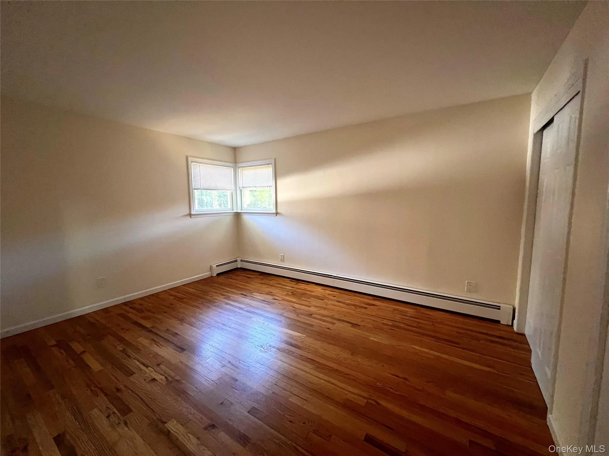20-22 Williams Street, Huntington, NY, 3 Bedrooms Bedrooms, 5 Rooms Rooms,1 BathroomBathrooms,Residential Lease,For Rent,Williams,0,951912 20-22 Williams Street, Huntington, NY, 3 Bedrooms Bedrooms, 5 Rooms Rooms,1 BathroomBathrooms,Residential Lease,For Rent,Williams,0,951912