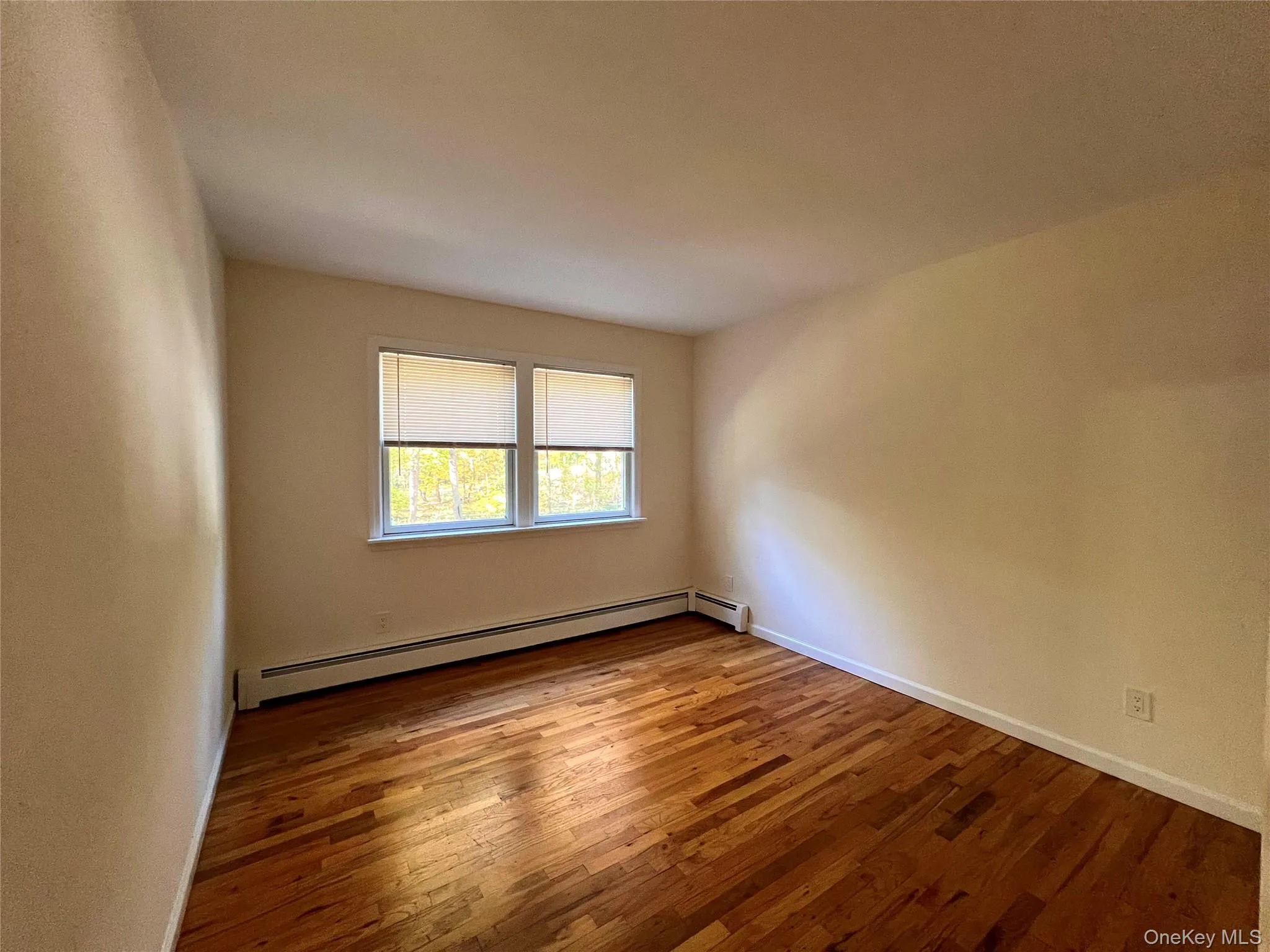 20-22 Williams Street, Huntington, NY, 3 Bedrooms Bedrooms, 5 Rooms Rooms,1 BathroomBathrooms,Residential Lease,For Rent,Williams,0,951912 20-22 Williams Street, Huntington, NY, 3 Bedrooms Bedrooms, 5 Rooms Rooms,1 BathroomBathrooms,Residential Lease,For Rent,Williams,0,951912