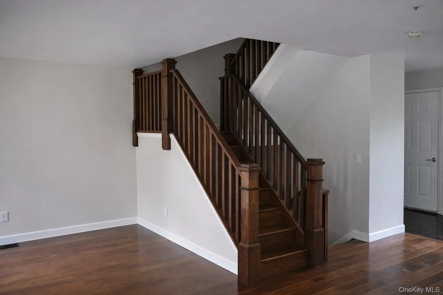 42 Clarewood Drive, Greenburgh, NY, 3 Bedrooms Bedrooms, 7 Rooms Rooms,3 BathroomsBathrooms,Residential Lease,Idx,Clarewood,0,951929 42 Clarewood Drive, Greenburgh, NY, 3 Bedrooms Bedrooms, 7 Rooms Rooms,3 BathroomsBathrooms,Residential Lease,Idx,Clarewood,0,951929