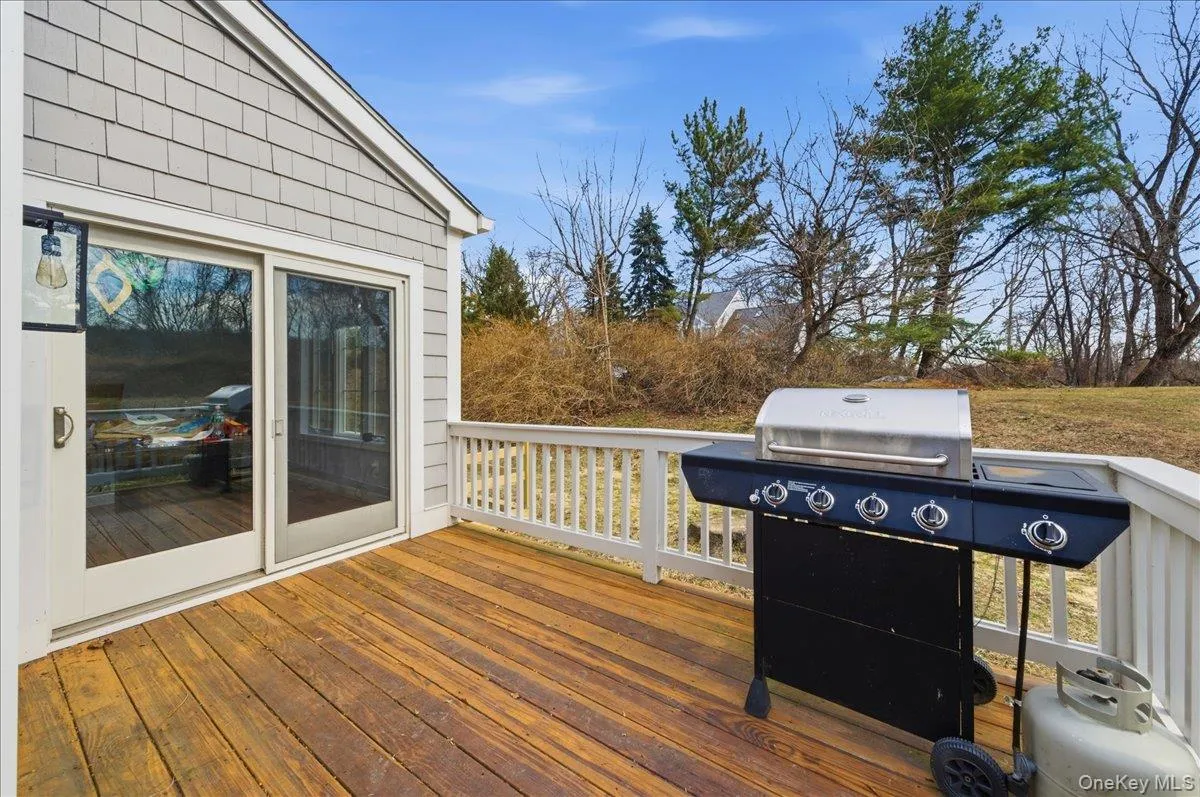 42 Clarewood Drive, Greenburgh, NY, 3 Bedrooms Bedrooms, 7 Rooms Rooms,3 BathroomsBathrooms,Residential Lease,For Rent,Clarewood,0,951929 42 Clarewood Drive, Greenburgh, NY, 3 Bedrooms Bedrooms, 7 Rooms Rooms,3 BathroomsBathrooms,Residential Lease,For Rent,Clarewood,0,951929