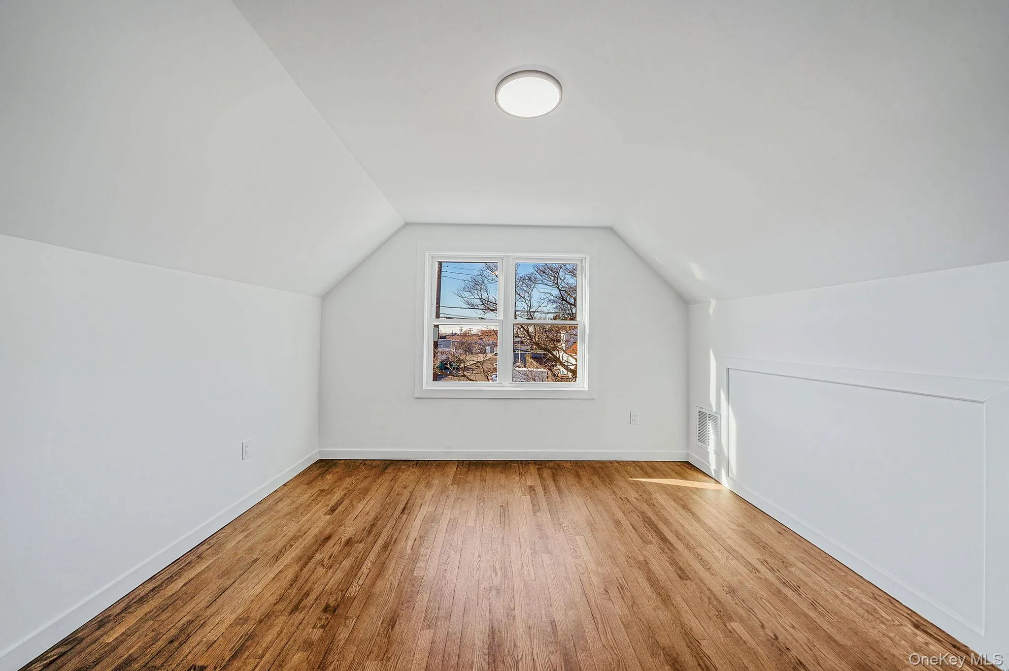 8 Rockaway Avenue, North Hempstead, NY, 4 Bedrooms Bedrooms, 9 Rooms Rooms,2 BathroomsBathrooms,Residential,For Rent,Rockaway,0,KEY951941 8 Rockaway Avenue, North Hempstead, NY, 4 Bedrooms Bedrooms, 9 Rooms Rooms,2 BathroomsBathrooms,Residential,For Rent,Rockaway,0,KEY951941