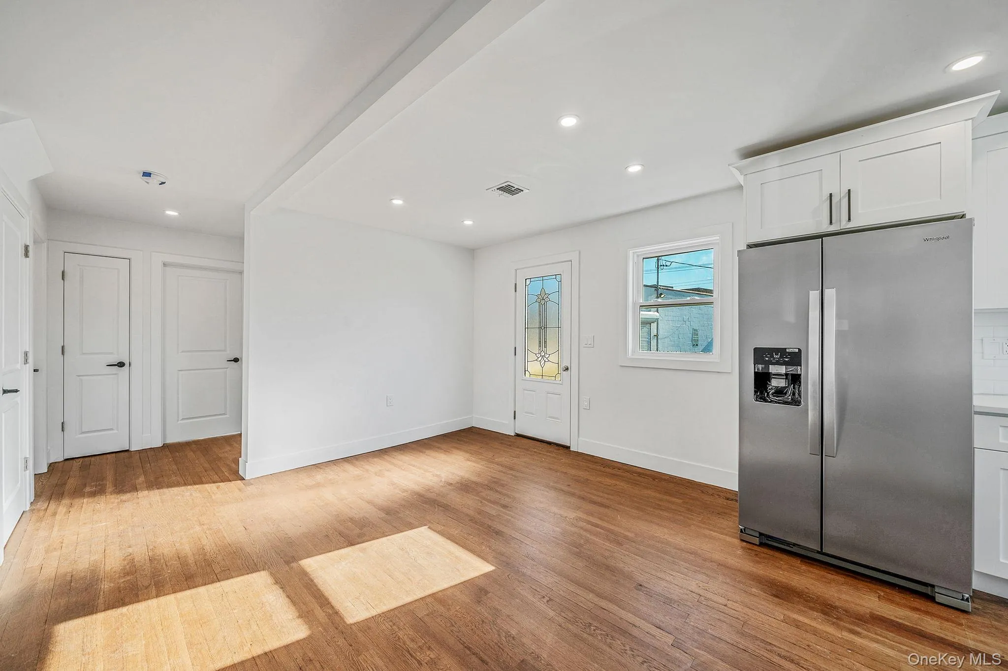 8 Rockaway Avenue, North Hempstead, NY, 4 Bedrooms Bedrooms, 9 Rooms Rooms,2 BathroomsBathrooms,Residential,For Rent,Rockaway,0,KEY951941 8 Rockaway Avenue, North Hempstead, NY, 4 Bedrooms Bedrooms, 9 Rooms Rooms,2 BathroomsBathrooms,Residential,For Rent,Rockaway,0,KEY951941