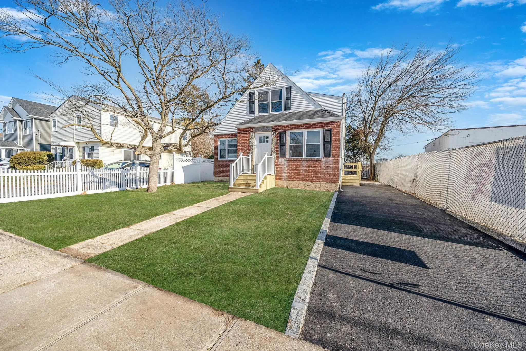 8 Rockaway Avenue, North Hempstead, NY, 4 Bedrooms Bedrooms, 9 Rooms Rooms,2 BathroomsBathrooms,Residential,For Rent,Rockaway,0,KEY951941 8 Rockaway Avenue, North Hempstead, NY, 4 Bedrooms Bedrooms, 9 Rooms Rooms,2 BathroomsBathrooms,Residential,For Rent,Rockaway,0,KEY951941