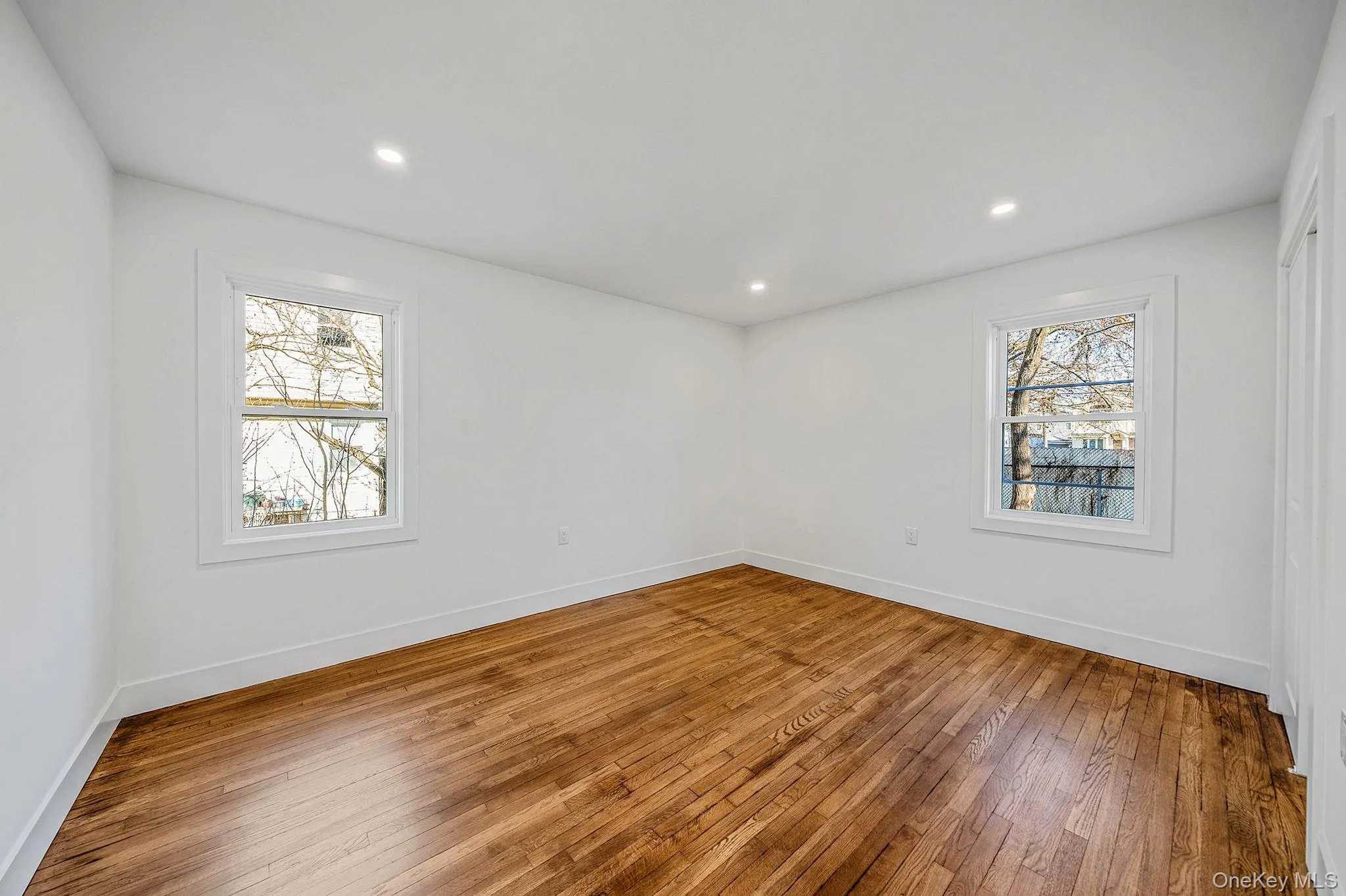 8 Rockaway Avenue, North Hempstead, NY, 4 Bedrooms Bedrooms, 9 Rooms Rooms,2 BathroomsBathrooms,Residential,For Rent,Rockaway,0,KEY951941 8 Rockaway Avenue, North Hempstead, NY, 4 Bedrooms Bedrooms, 9 Rooms Rooms,2 BathroomsBathrooms,Residential,For Rent,Rockaway,0,KEY951941