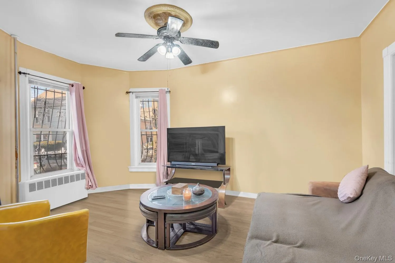 4810 Osgood Street, New York, NY, 4 Bedrooms Bedrooms, 6 Rooms Rooms,2 BathroomsBathrooms,Residential,For Rent,Osgood,0,951970 4810 Osgood Street, New York, NY, 4 Bedrooms Bedrooms, 6 Rooms Rooms,2 BathroomsBathrooms,Residential,For Rent,Osgood,0,951970