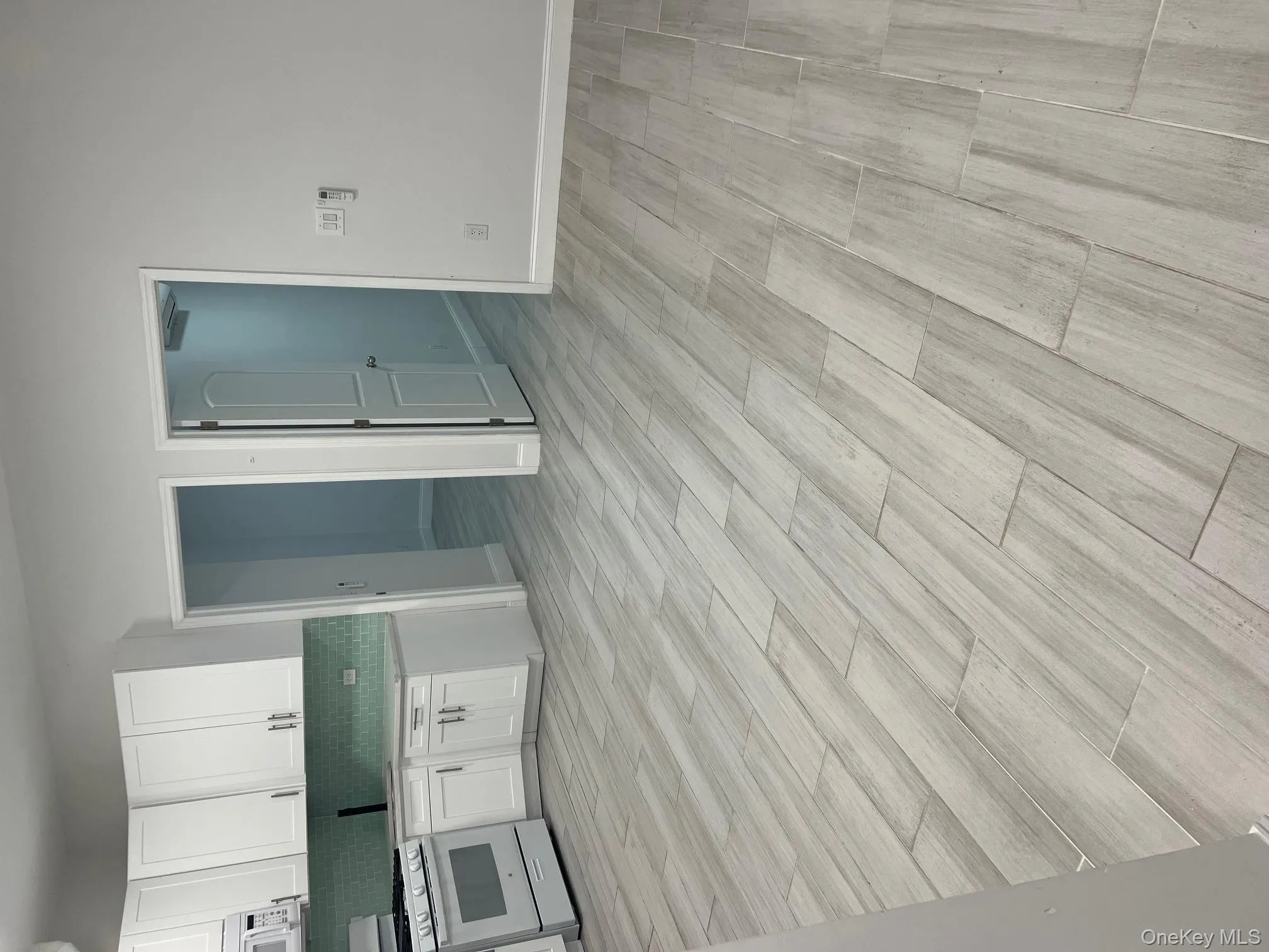 102-03 Northern Boulevard, New York, NY, 2 Bedrooms Bedrooms, 4 Rooms Rooms,1 BathroomBathrooms,Residential Lease,Idx,Northern,0,952001 102-03 Northern Boulevard, New York, NY, 2 Bedrooms Bedrooms, 4 Rooms Rooms,1 BathroomBathrooms,Residential Lease,Idx,Northern,0,952001