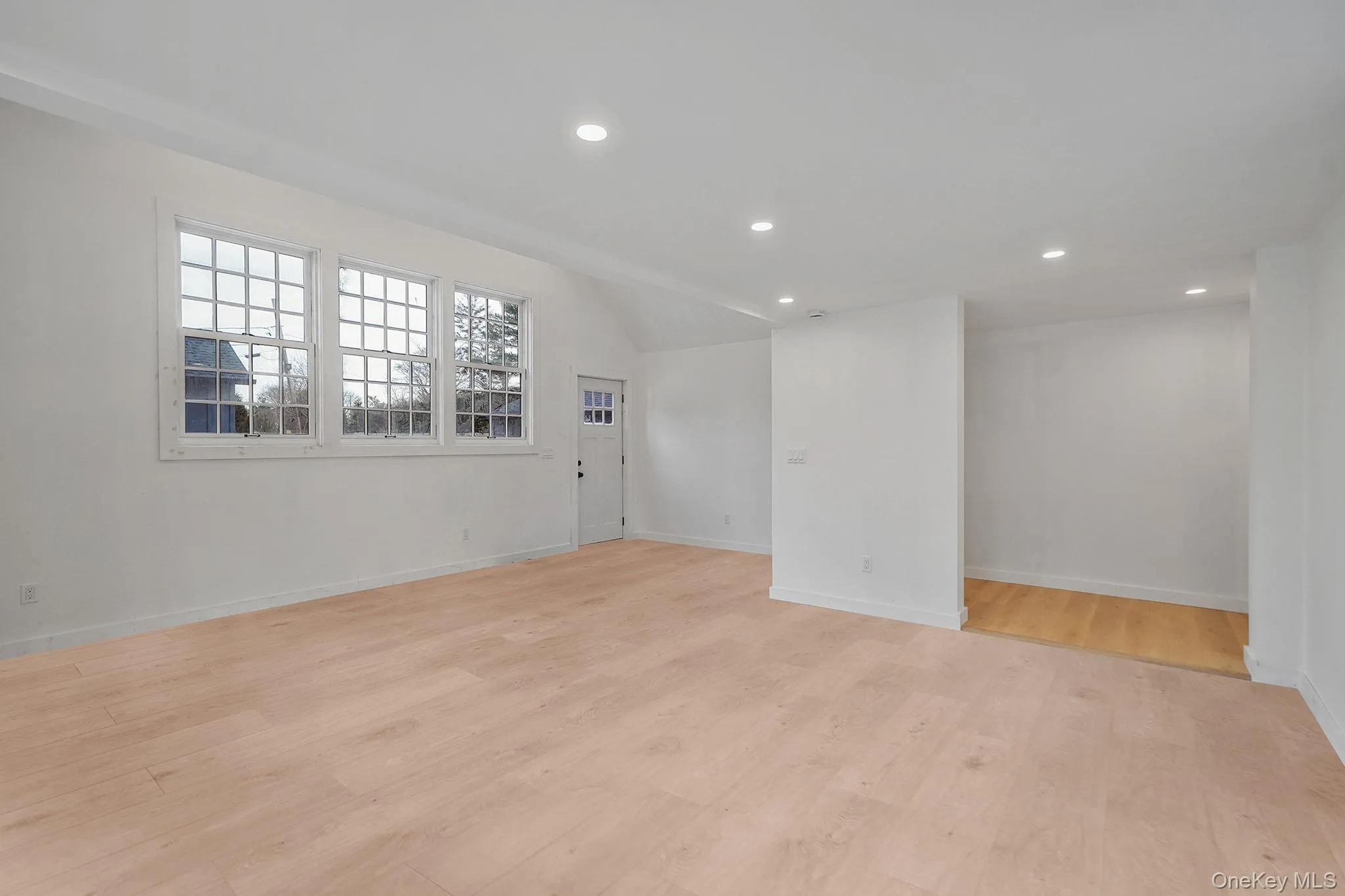 23 Roosevelt Boulevard, Brookhaven, NY, 2 Bedrooms Bedrooms, 5 Rooms Rooms,2 BathroomsBathrooms,Residential Lease,Idx,Roosevelt,0,952088 23 Roosevelt Boulevard, Brookhaven, NY, 2 Bedrooms Bedrooms, 5 Rooms Rooms,2 BathroomsBathrooms,Residential Lease,Idx,Roosevelt,0,952088