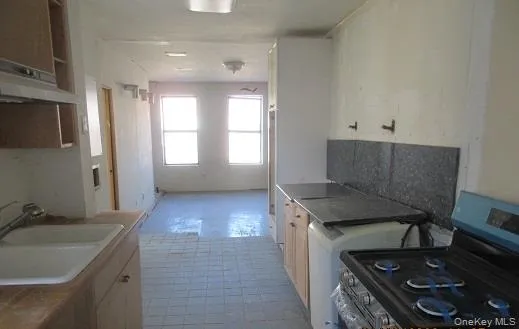 108 Division Avenue, New York, NY, 3 Bedrooms Bedrooms, 5 Rooms Rooms,1 BathroomBathrooms,Residential,For Rent,Division,0,952181 108 Division Avenue, New York, NY, 3 Bedrooms Bedrooms, 5 Rooms Rooms,1 BathroomBathrooms,Residential,For Rent,Division,0,952181