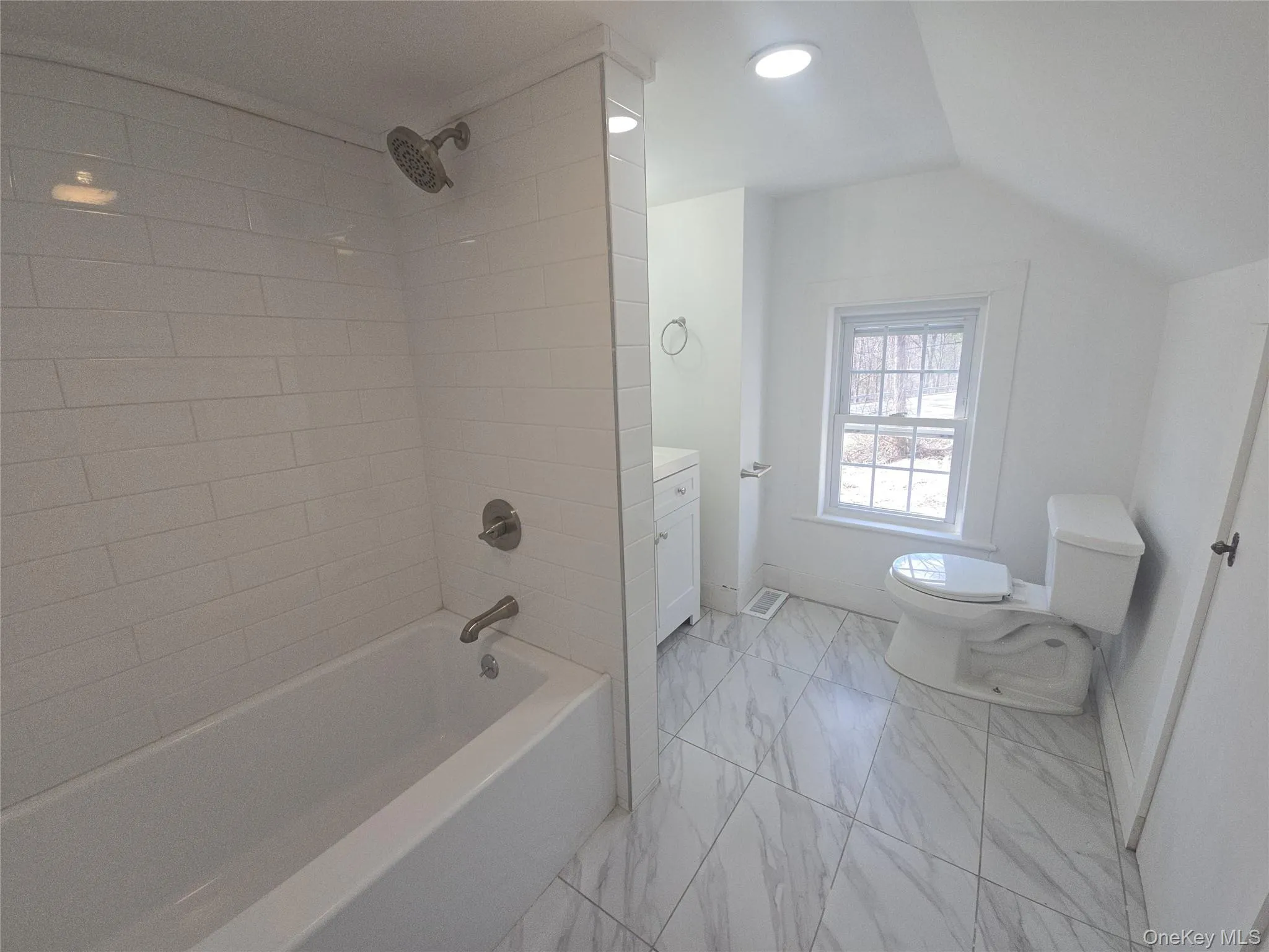 647 County Route 78, Middletown, NY, 3 Bedrooms Bedrooms, 6 Rooms Rooms,1 BathroomBathrooms,Residential Lease,For Rent,County Route 78,0,952230 647 County Route 78, Middletown, NY, 3 Bedrooms Bedrooms, 6 Rooms Rooms,1 BathroomBathrooms,Residential Lease,For Rent,County Route 78,0,952230