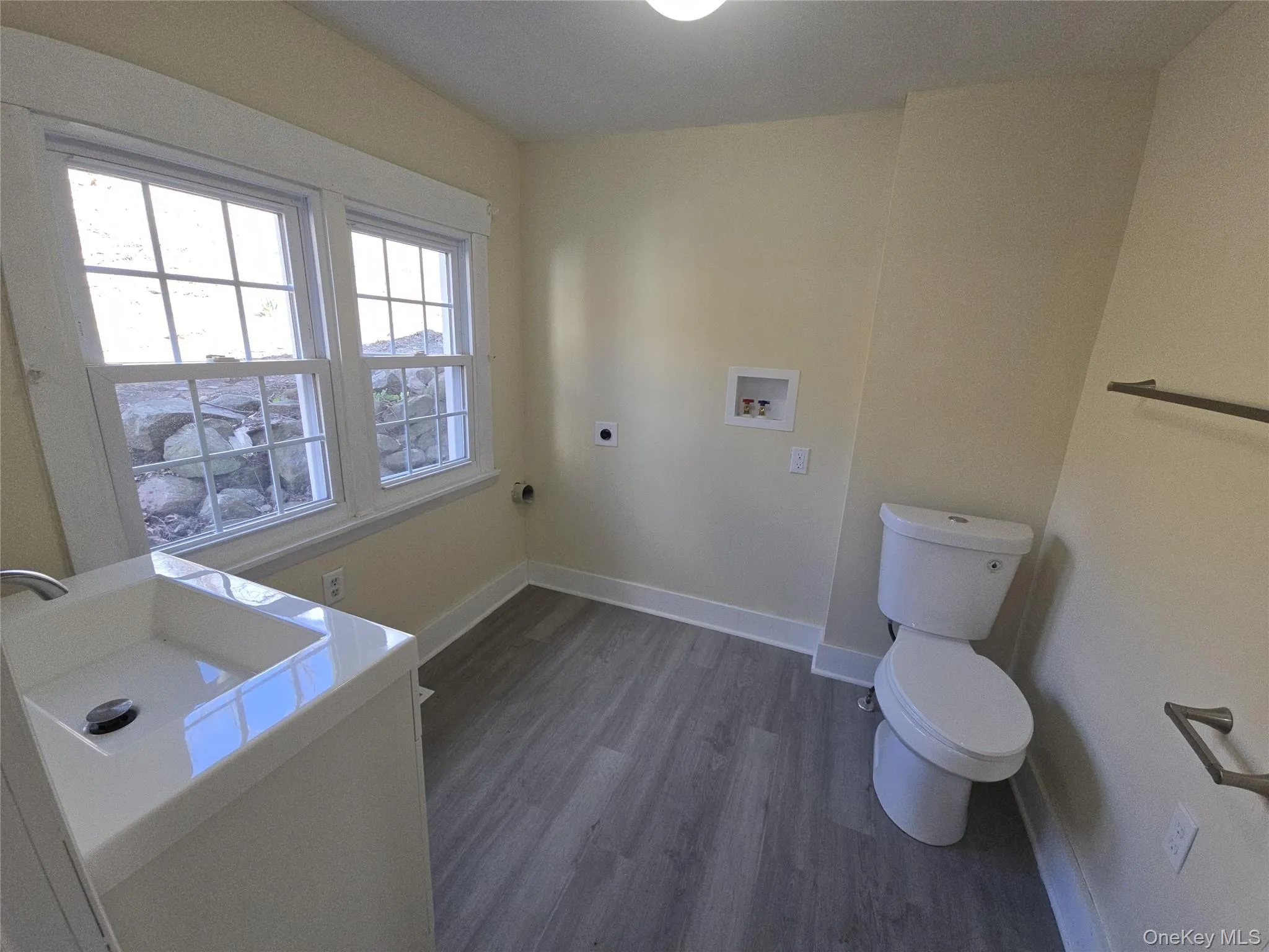 647 County Route 78, Middletown, NY, 3 Bedrooms Bedrooms, 6 Rooms Rooms,1 BathroomBathrooms,Residential Lease,For Rent,County Route 78,0,952230 647 County Route 78, Middletown, NY, 3 Bedrooms Bedrooms, 6 Rooms Rooms,1 BathroomBathrooms,Residential Lease,For Rent,County Route 78,0,952230