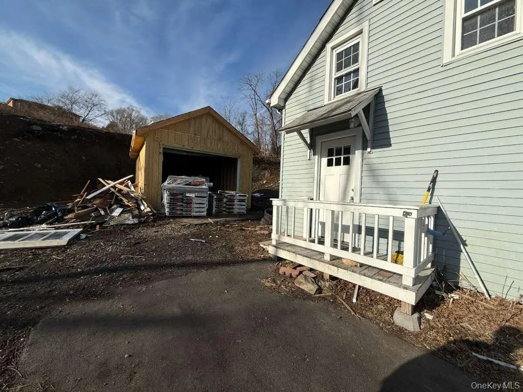 647 County Route 78, Middletown, NY, 3 Bedrooms Bedrooms, 6 Rooms Rooms,1 BathroomBathrooms,Residential Lease,For Rent,County Route 78,0,952230 647 County Route 78, Middletown, NY, 3 Bedrooms Bedrooms, 6 Rooms Rooms,1 BathroomBathrooms,Residential Lease,For Rent,County Route 78,0,952230