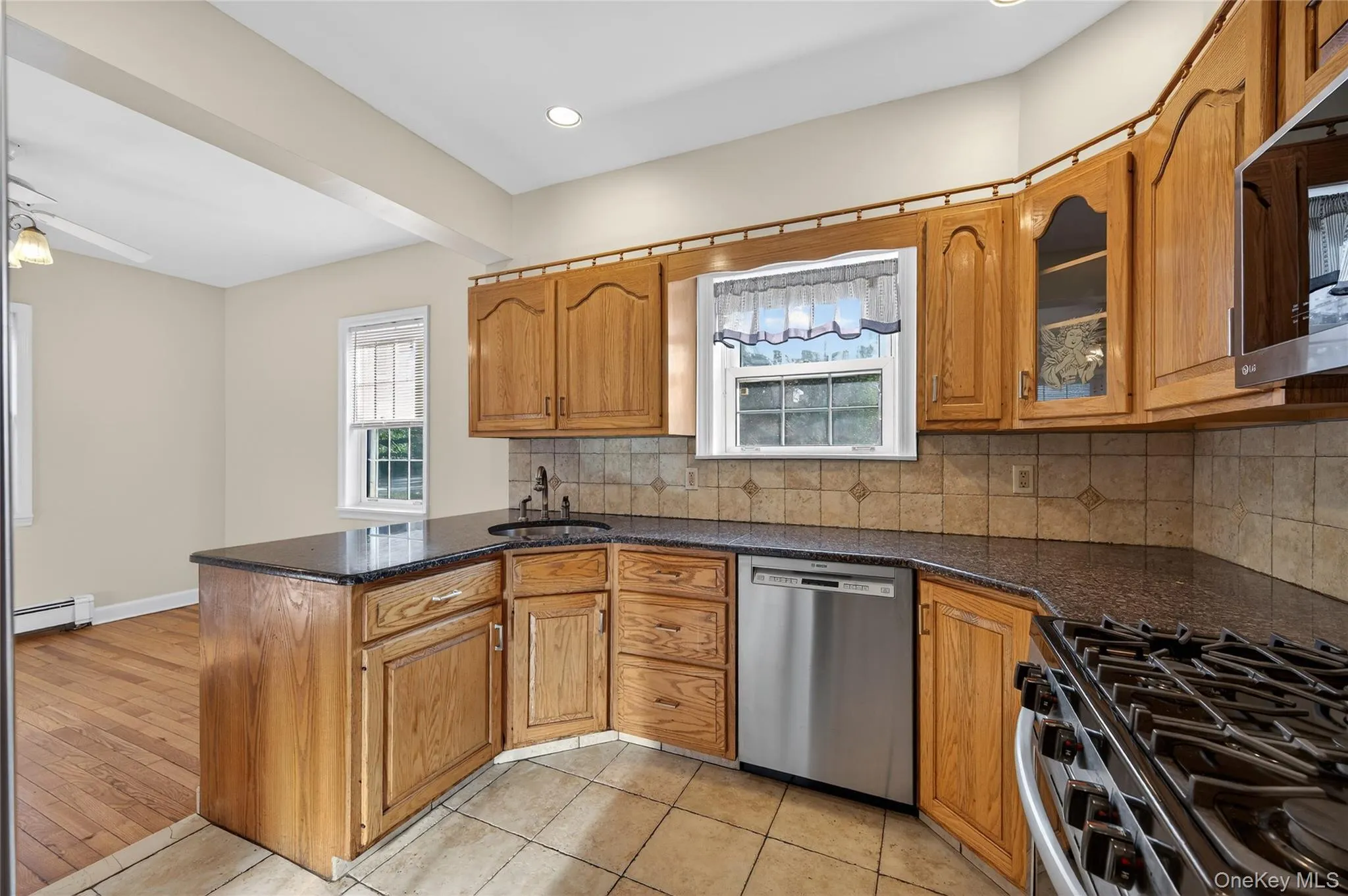 3 Woodmere Avenue, North Hempstead, NY, 4 Bedrooms Bedrooms, 7 Rooms Rooms,2 BathroomsBathrooms,Residential Lease,Idx,Woodmere,0,952240 3 Woodmere Avenue, North Hempstead, NY, 4 Bedrooms Bedrooms, 7 Rooms Rooms,2 BathroomsBathrooms,Residential Lease,Idx,Woodmere,0,952240