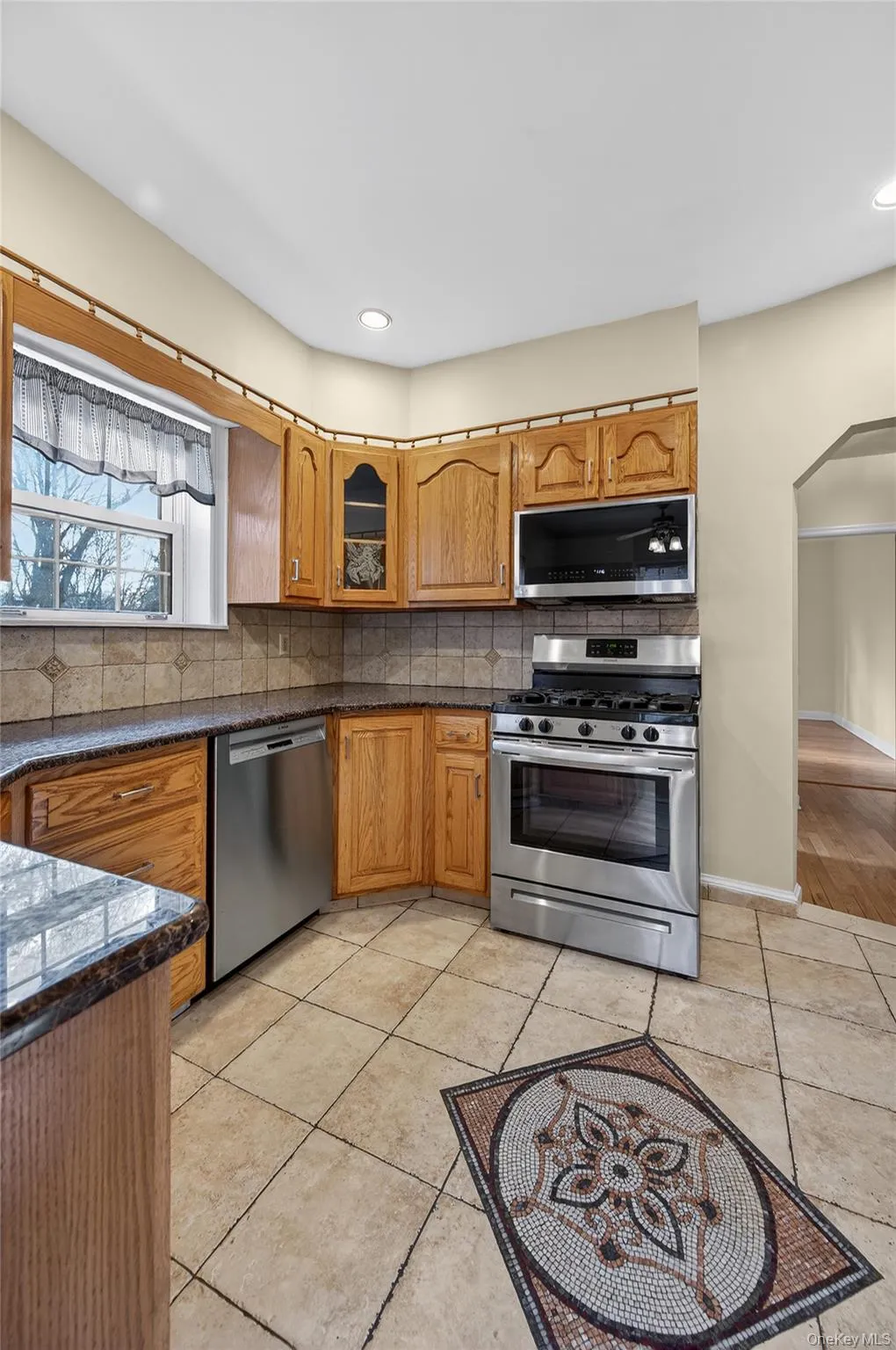 3 Woodmere Avenue, North Hempstead, NY, 4 Bedrooms Bedrooms, 7 Rooms Rooms,2 BathroomsBathrooms,Residential Lease,Idx,Woodmere,0,952240 3 Woodmere Avenue, North Hempstead, NY, 4 Bedrooms Bedrooms, 7 Rooms Rooms,2 BathroomsBathrooms,Residential Lease,Idx,Woodmere,0,952240