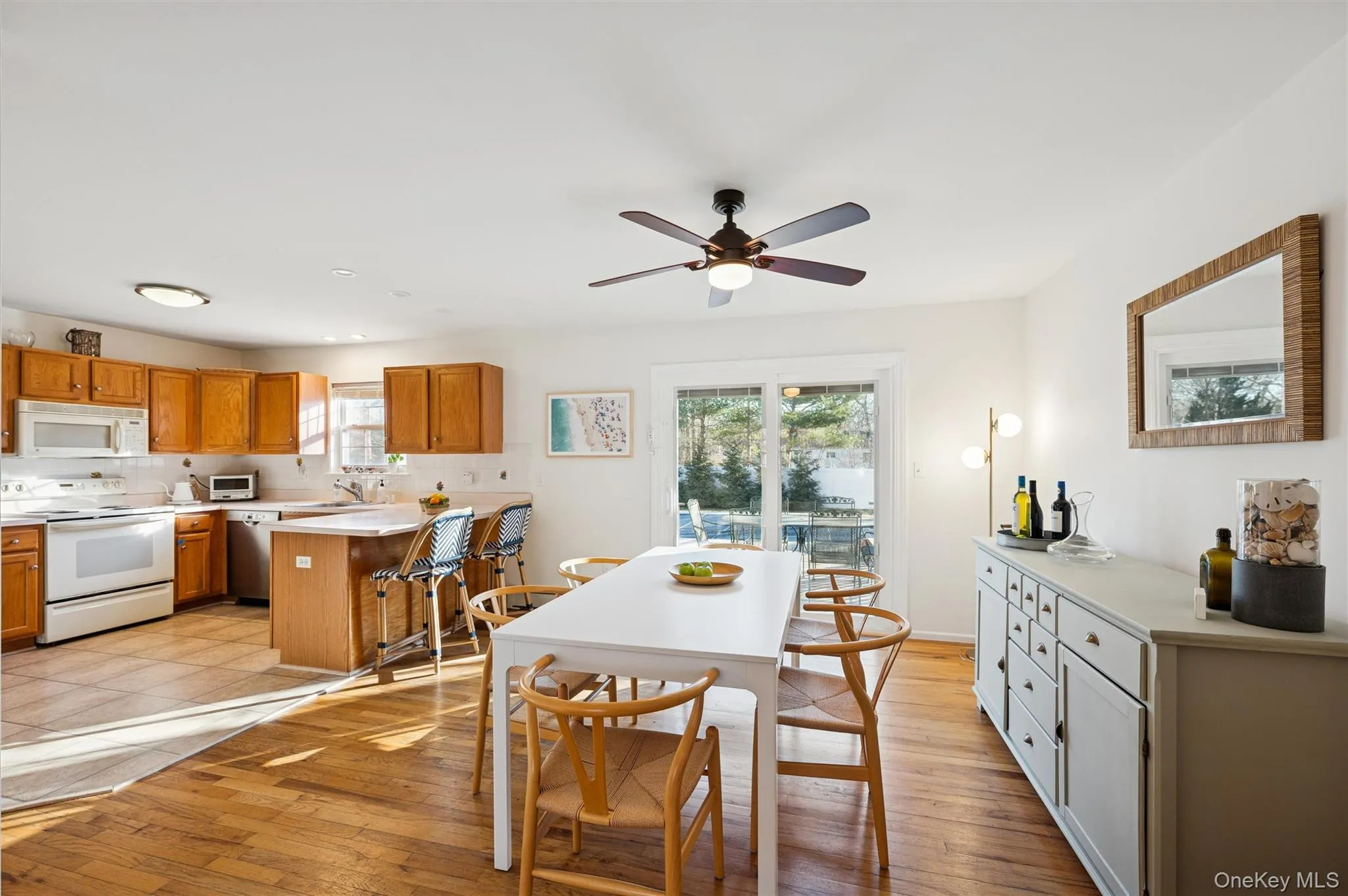 7 Huckleberry Lane, Southampton, NY, 4 Bedrooms Bedrooms, 7 Rooms Rooms,2 BathroomsBathrooms,Residential Lease,Idx,Huckleberry,0,952253 7 Huckleberry Lane, Southampton, NY, 4 Bedrooms Bedrooms, 7 Rooms Rooms,2 BathroomsBathrooms,Residential Lease,Idx,Huckleberry,0,952253