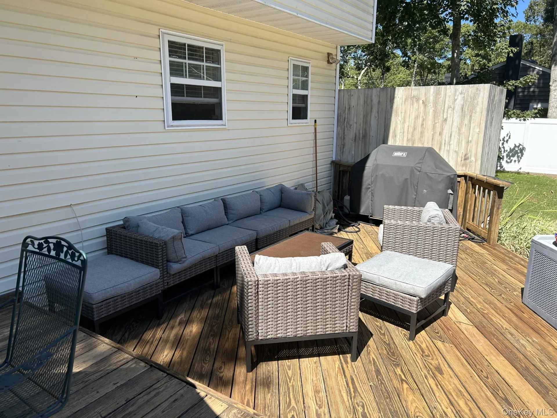 7 Huckleberry Lane, Southampton, NY, 4 Bedrooms Bedrooms, 7 Rooms Rooms,2 BathroomsBathrooms,Residential Lease,For Rent,Huckleberry,0,952253 7 Huckleberry Lane, Southampton, NY, 4 Bedrooms Bedrooms, 7 Rooms Rooms,2 BathroomsBathrooms,Residential Lease,For Rent,Huckleberry,0,952253