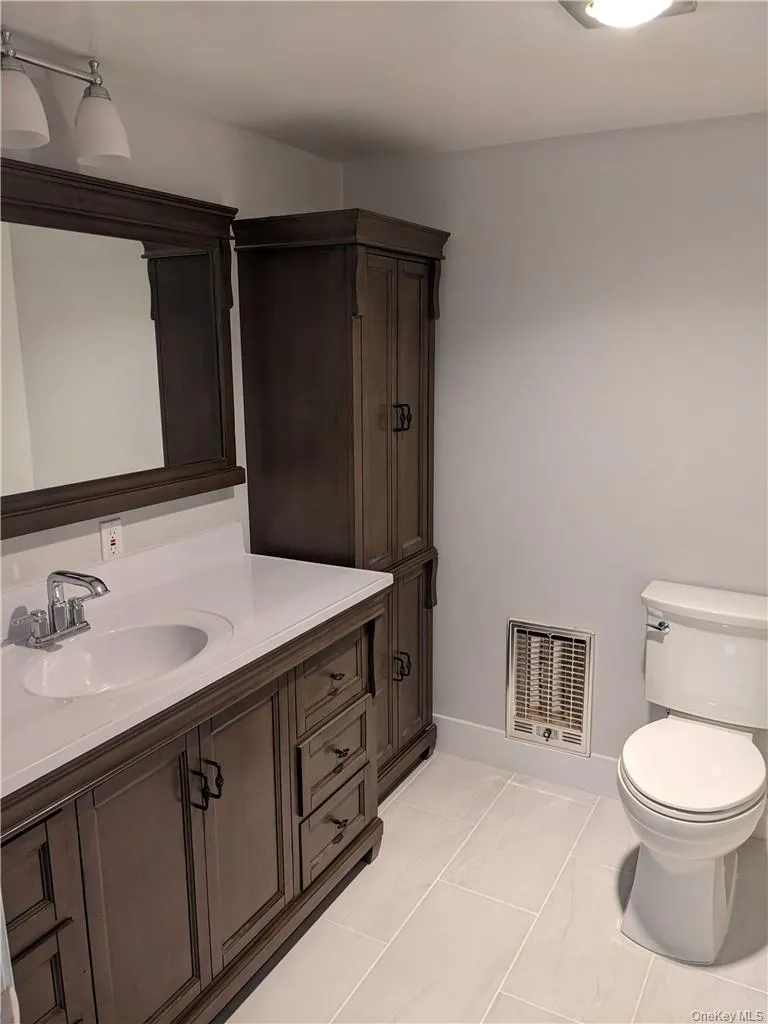 10 Wild Oaks Road, Lewisboro, NY, 1 Bedroom Bedrooms, 3 Rooms Rooms,1 BathroomBathrooms,Residential Lease,For Rent,Wild Oaks,0,952269 10 Wild Oaks Road, Lewisboro, NY, 1 Bedroom Bedrooms, 3 Rooms Rooms,1 BathroomBathrooms,Residential Lease,For Rent,Wild Oaks,0,952269