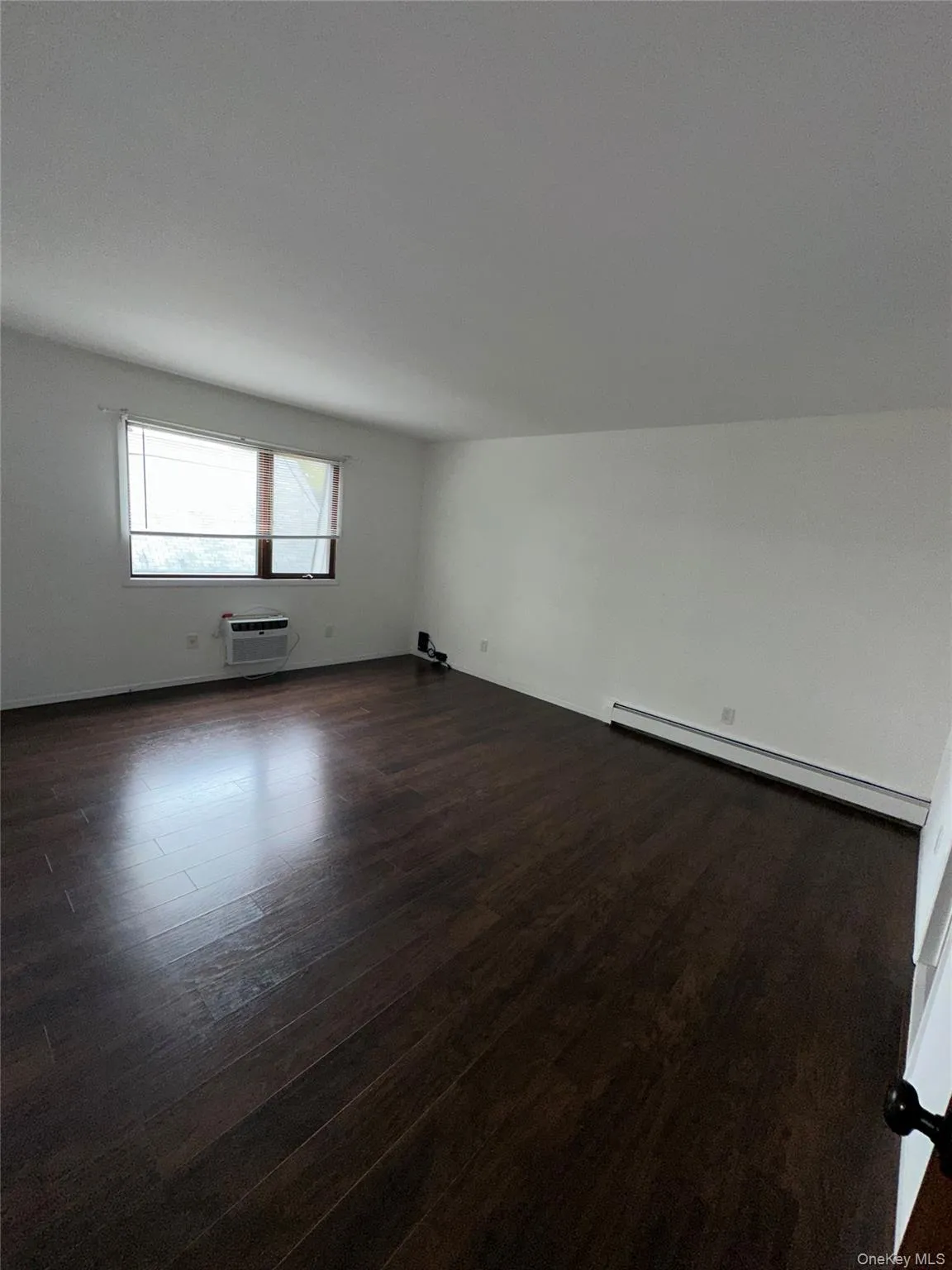 83 Manorhaven Boulevard, North Hempstead, NY, 2 Bedrooms Bedrooms, 3 Rooms Rooms,2 BathroomsBathrooms,Residential Lease,For Rent,Manorhaven,0,952290 83 Manorhaven Boulevard, North Hempstead, NY, 2 Bedrooms Bedrooms, 3 Rooms Rooms,2 BathroomsBathrooms,Residential Lease,For Rent,Manorhaven,0,952290