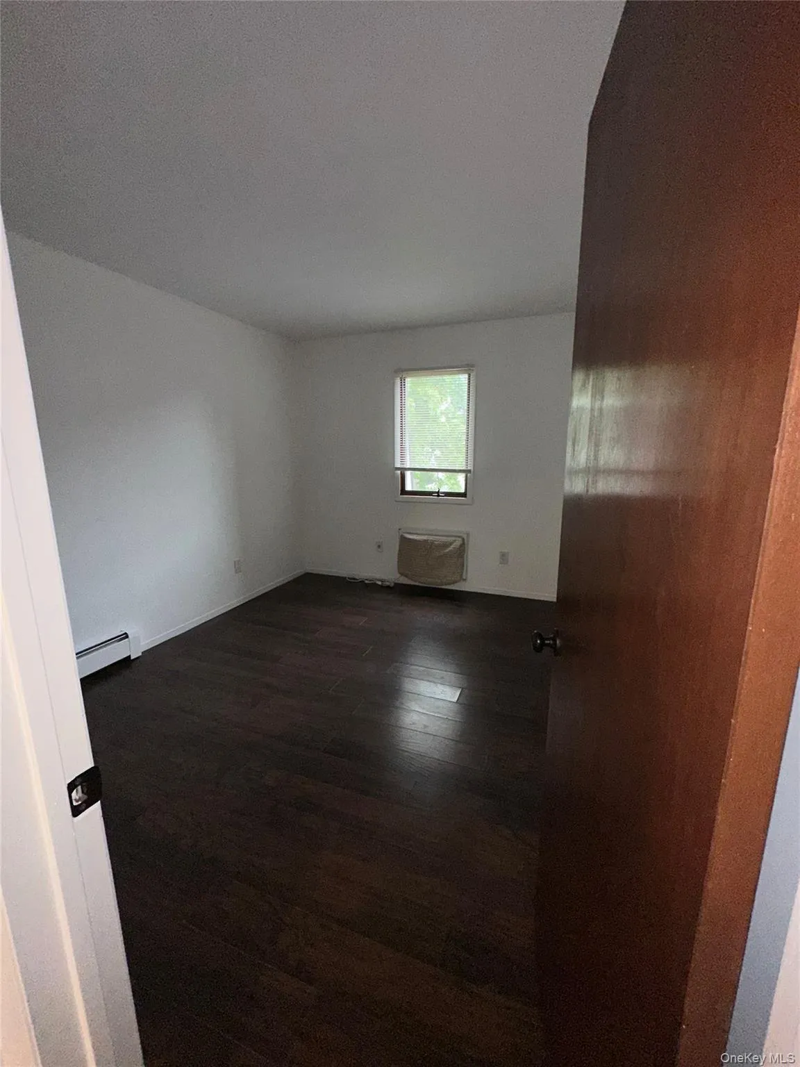 83 Manorhaven Boulevard, North Hempstead, NY, 2 Bedrooms Bedrooms, 3 Rooms Rooms,2 BathroomsBathrooms,Residential Lease,For Rent,Manorhaven,0,952290 83 Manorhaven Boulevard, North Hempstead, NY, 2 Bedrooms Bedrooms, 3 Rooms Rooms,2 BathroomsBathrooms,Residential Lease,For Rent,Manorhaven,0,952290