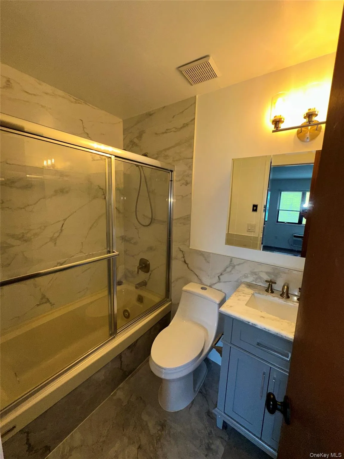 83 Manorhaven Boulevard, North Hempstead, NY, 2 Bedrooms Bedrooms, 3 Rooms Rooms,2 BathroomsBathrooms,Residential Lease,For Rent,Manorhaven,0,952290 83 Manorhaven Boulevard, North Hempstead, NY, 2 Bedrooms Bedrooms, 3 Rooms Rooms,2 BathroomsBathrooms,Residential Lease,For Rent,Manorhaven,0,952290