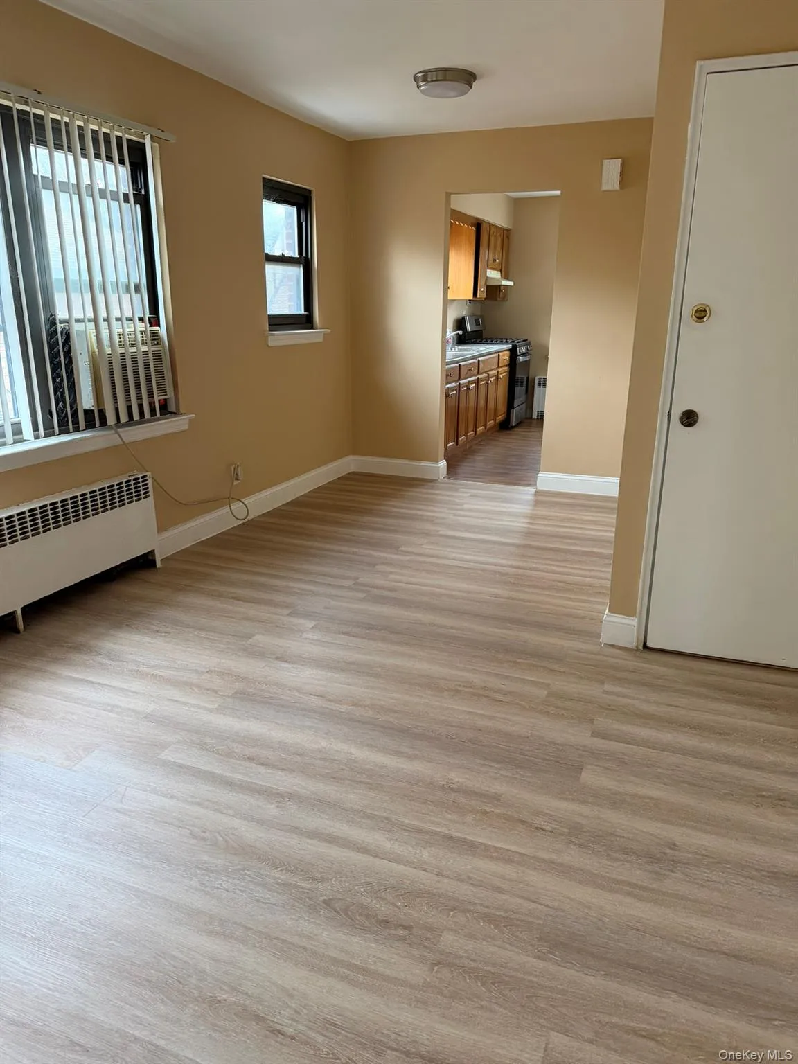 40-12 209th Street, New York, NY, 2 Bedrooms Bedrooms, 5 Rooms Rooms,1 BathroomBathrooms,Residential Lease,For Rent,209th,0,952305 40-12 209th Street, New York, NY, 2 Bedrooms Bedrooms, 5 Rooms Rooms,1 BathroomBathrooms,Residential Lease,For Rent,209th,0,952305