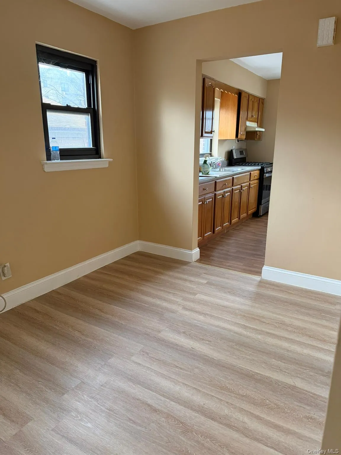 40-12 209th Street, New York, NY, 2 Bedrooms Bedrooms, 5 Rooms Rooms,1 BathroomBathrooms,Residential Lease,For Rent,209th,0,952305 40-12 209th Street, New York, NY, 2 Bedrooms Bedrooms, 5 Rooms Rooms,1 BathroomBathrooms,Residential Lease,For Rent,209th,0,952305