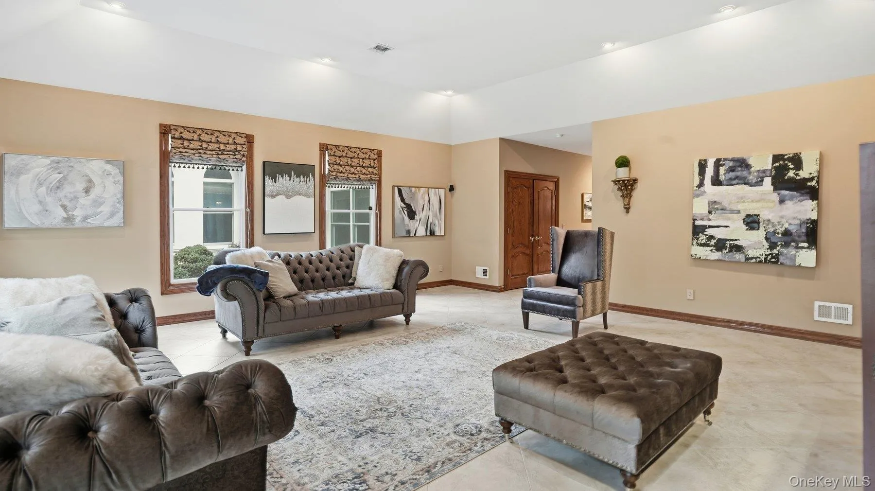 131 Malloy Drive, Southampton, NY, 4 Bedrooms Bedrooms, 7 Rooms Rooms,4 BathroomsBathrooms,Residential Sale,For Rent,Malloy,0,952308 131 Malloy Drive, Southampton, NY, 4 Bedrooms Bedrooms, 7 Rooms Rooms,4 BathroomsBathrooms,Residential Sale,For Rent,Malloy,0,952308