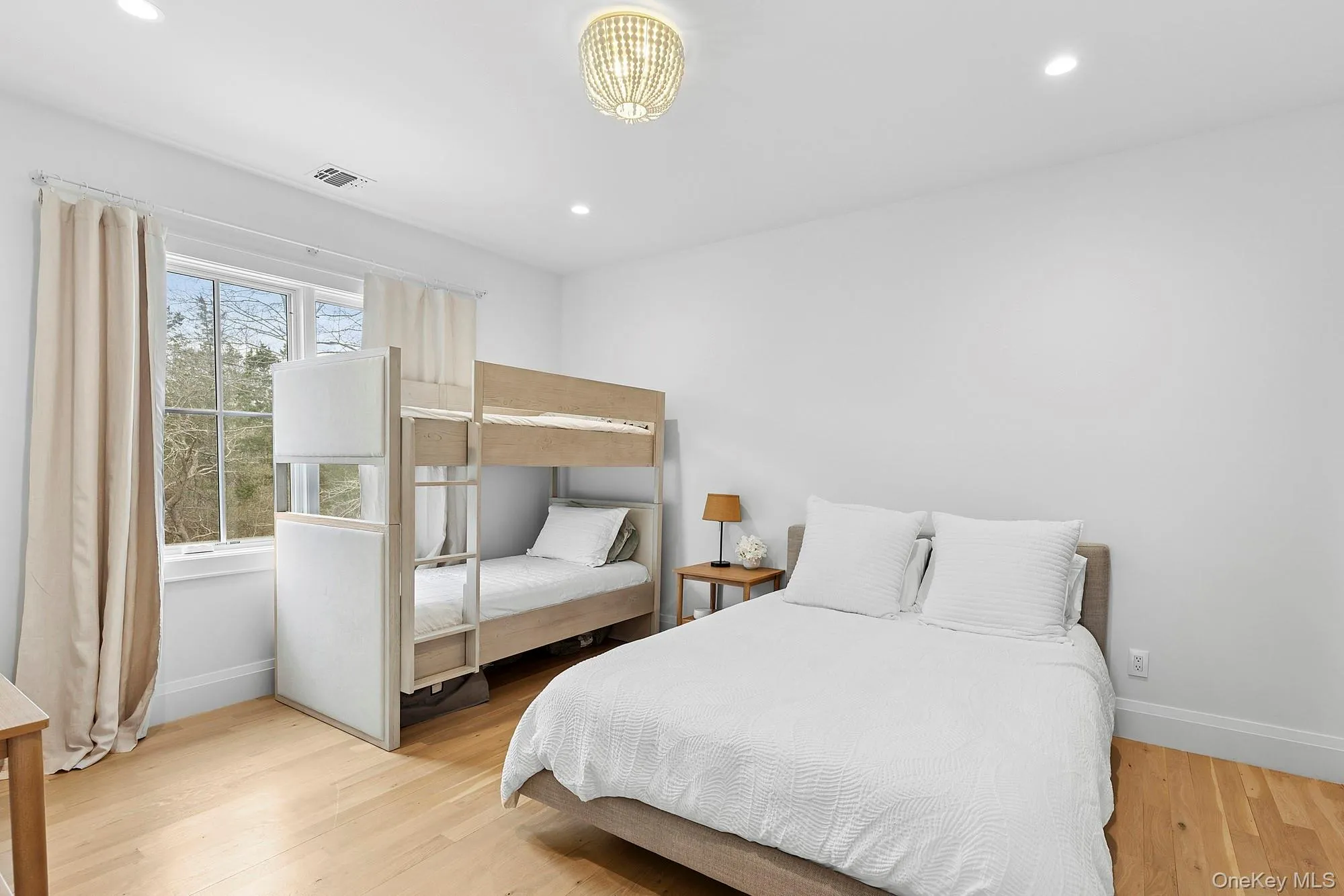 8 Sweetgrass Road, Southampton, NY, 5 Bedrooms Bedrooms, 14 Rooms Rooms,4 BathroomsBathrooms,Residential Lease,Idx,Sweetgrass,0,952311 8 Sweetgrass Road, Southampton, NY, 5 Bedrooms Bedrooms, 14 Rooms Rooms,4 BathroomsBathrooms,Residential Lease,Idx,Sweetgrass,0,952311