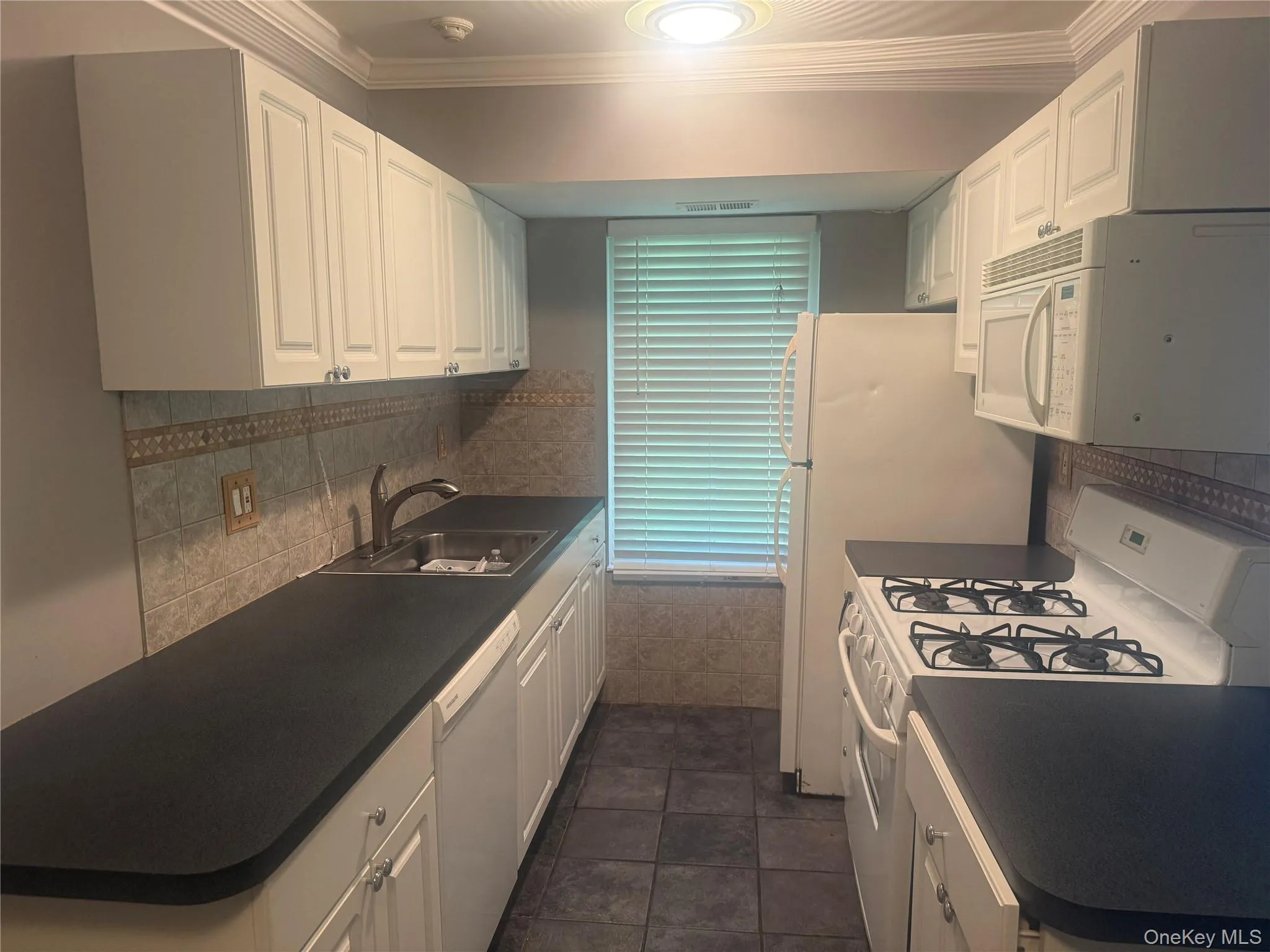 5 Laramie, Brookhaven, NY, 1 Bedroom Bedrooms, 4 Rooms Rooms,1 BathroomBathrooms,Residential Lease,Idx,Laramie,0,952327 5 Laramie, Brookhaven, NY, 1 Bedroom Bedrooms, 4 Rooms Rooms,1 BathroomBathrooms,Residential Lease,Idx,Laramie,0,952327