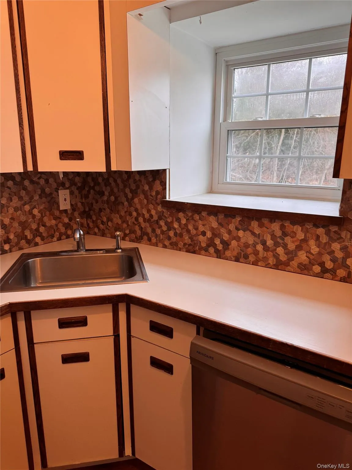 101-89 Sylvan Avenue, Brookhaven, NY, 1 Bedroom Bedrooms, 4 Rooms Rooms,1 BathroomBathrooms,Residential Lease,For Rent,Sylvan,0,952337 101-89 Sylvan Avenue, Brookhaven, NY, 1 Bedroom Bedrooms, 4 Rooms Rooms,1 BathroomBathrooms,Residential Lease,For Rent,Sylvan,0,952337