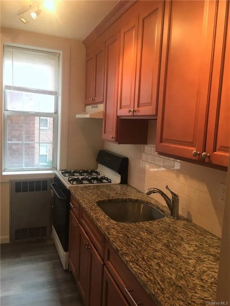 770 Bronx River Road, Yonkers, NY, 1 Bedroom Bedrooms, 3 Rooms Rooms,1 BathroomBathrooms,Residential Lease,Idx,Bronx River,0,952345 770 Bronx River Road, Yonkers, NY, 1 Bedroom Bedrooms, 3 Rooms Rooms,1 BathroomBathrooms,Residential Lease,Idx,Bronx River,0,952345