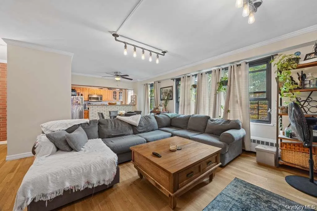 3850 Sedgwick Avenue, New York, NY, 2 Bedrooms Bedrooms, 4 Rooms Rooms,1 BathroomBathrooms,Residential Lease,Idx,Sedgwick,0,952350 3850 Sedgwick Avenue, New York, NY, 2 Bedrooms Bedrooms, 4 Rooms Rooms,1 BathroomBathrooms,Residential Lease,Idx,Sedgwick,0,952350