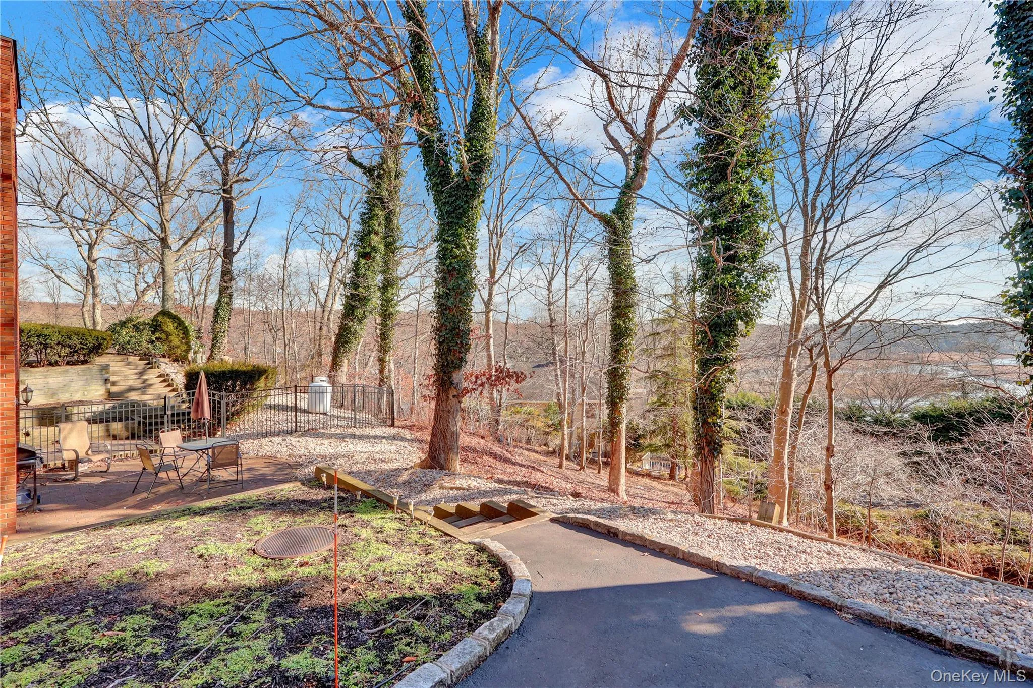 2 Riverview Terrace, Smithtown, NY, 6 Bedrooms Bedrooms, 15 Rooms Rooms,5 BathroomsBathrooms,Residential,For Rent,Riverview,0,952372 2 Riverview Terrace, Smithtown, NY, 6 Bedrooms Bedrooms, 15 Rooms Rooms,5 BathroomsBathrooms,Residential,For Rent,Riverview,0,952372