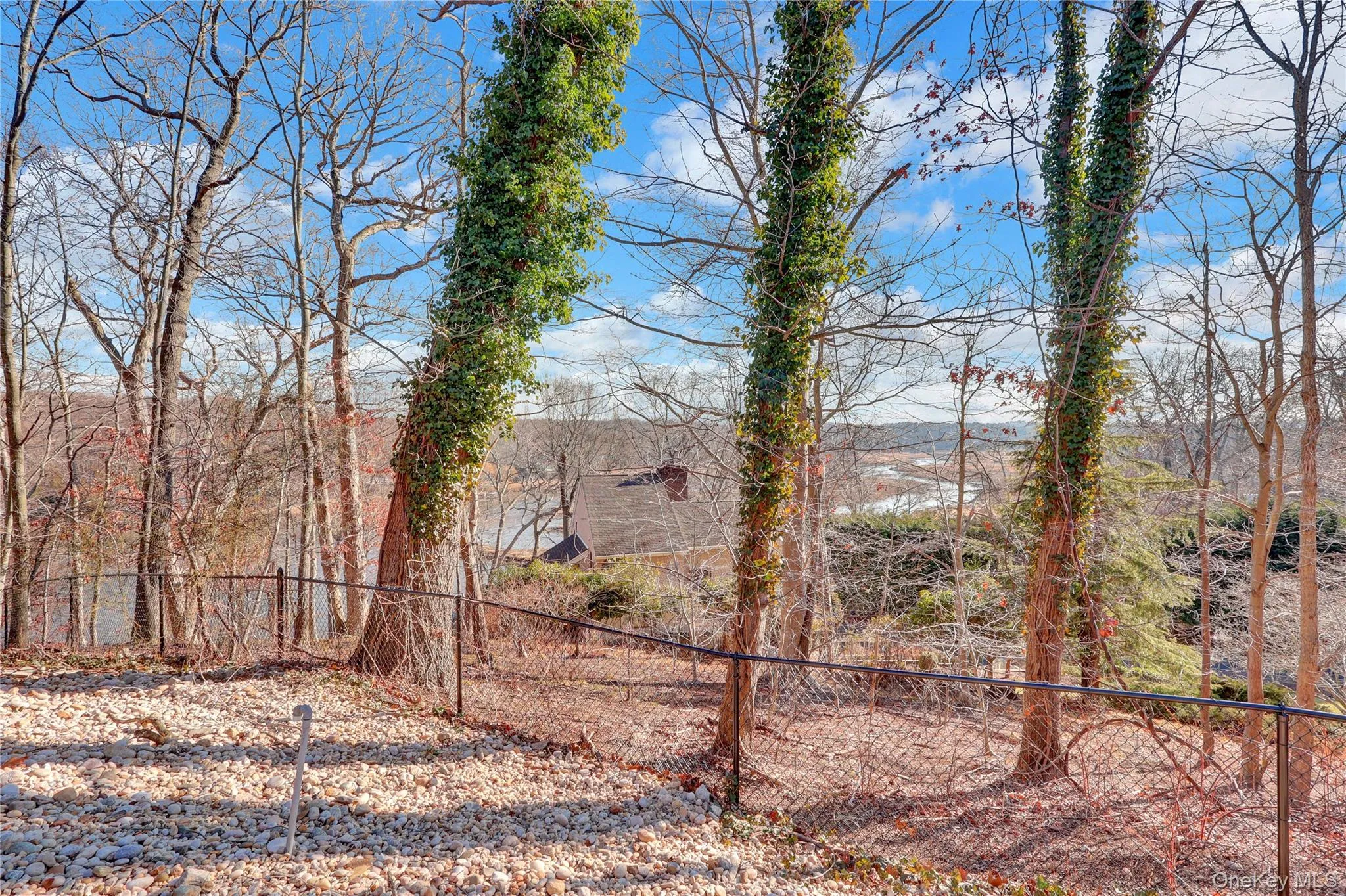 2 Riverview Terrace, Smithtown, NY, 6 Bedrooms Bedrooms, 15 Rooms Rooms,5 BathroomsBathrooms,Residential,For Rent,Riverview,0,952372 2 Riverview Terrace, Smithtown, NY, 6 Bedrooms Bedrooms, 15 Rooms Rooms,5 BathroomsBathrooms,Residential,For Rent,Riverview,0,952372