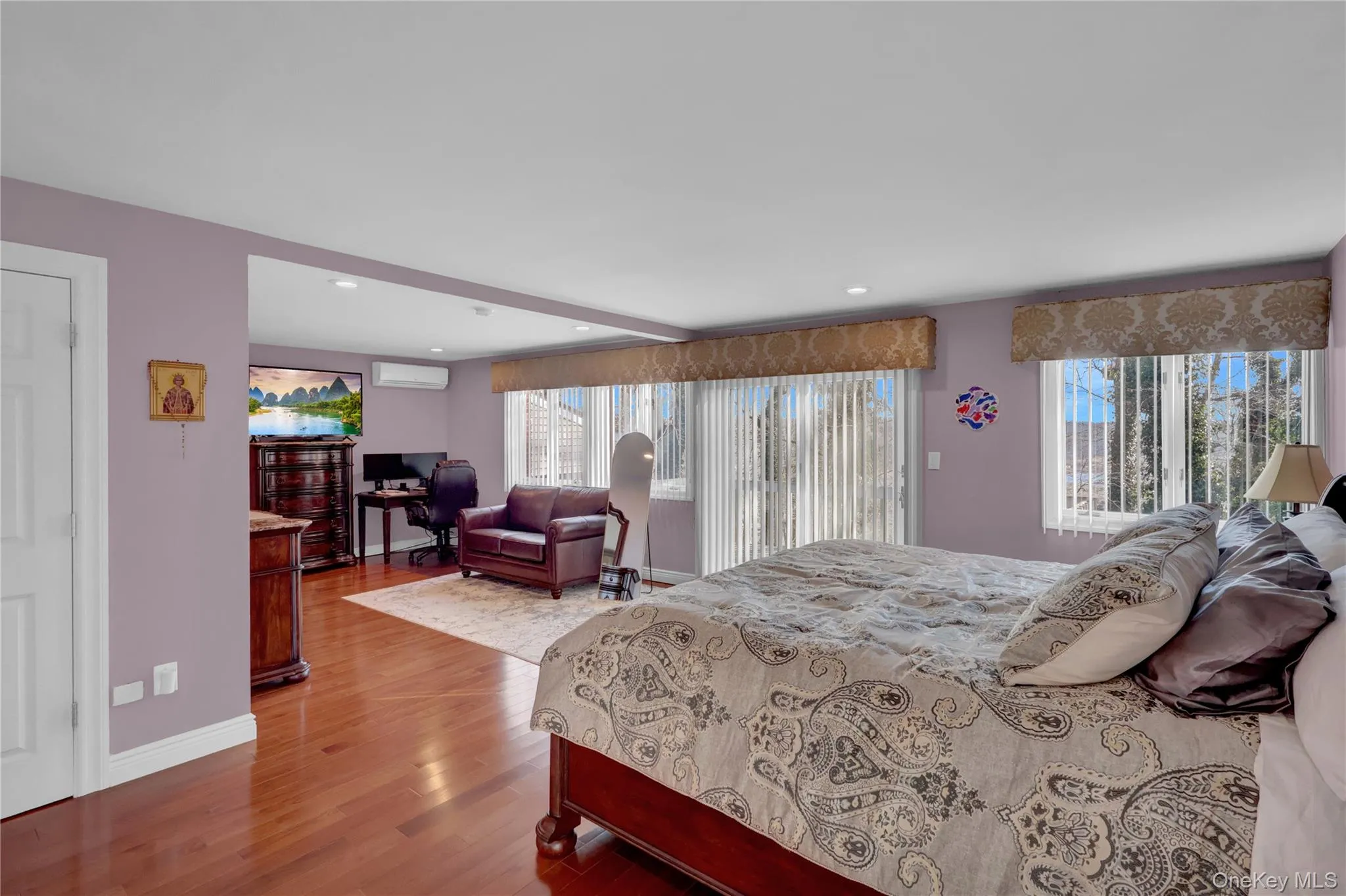 2 Riverview Terrace, Smithtown, NY, 6 Bedrooms Bedrooms, 15 Rooms Rooms,5 BathroomsBathrooms,Residential,For Rent,Riverview,0,952372 2 Riverview Terrace, Smithtown, NY, 6 Bedrooms Bedrooms, 15 Rooms Rooms,5 BathroomsBathrooms,Residential,For Rent,Riverview,0,952372