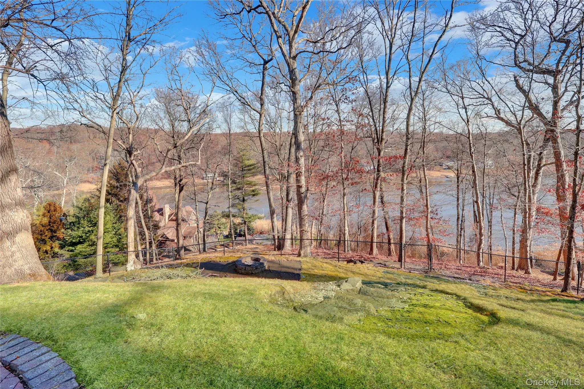 2 Riverview Terrace, Smithtown, NY, 6 Bedrooms Bedrooms, 15 Rooms Rooms,5 BathroomsBathrooms,Residential,For Rent,Riverview,0,952372 2 Riverview Terrace, Smithtown, NY, 6 Bedrooms Bedrooms, 15 Rooms Rooms,5 BathroomsBathrooms,Residential,For Rent,Riverview,0,952372