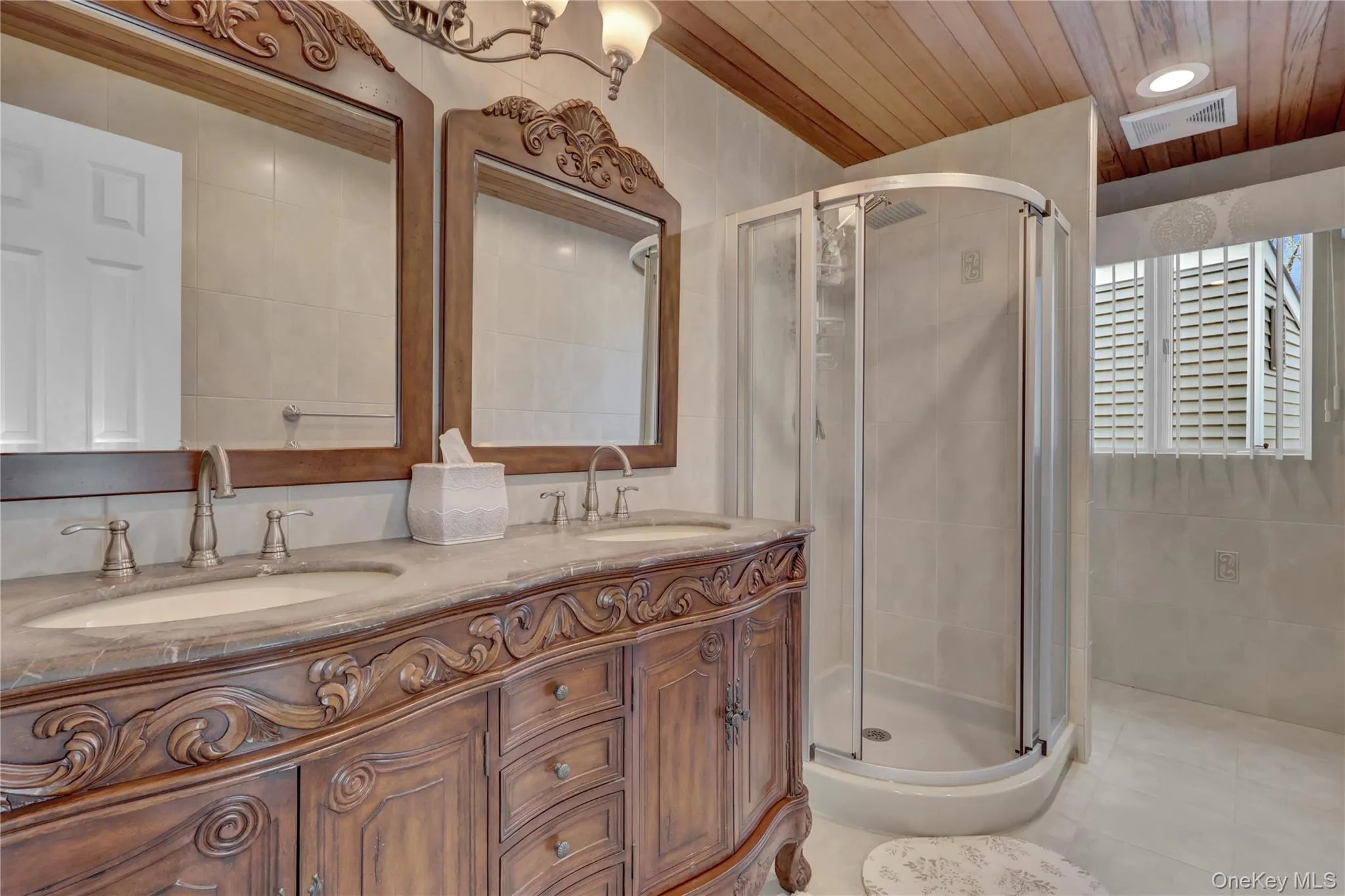 2 Riverview Terrace, Smithtown, NY, 6 Bedrooms Bedrooms, 15 Rooms Rooms,5 BathroomsBathrooms,Residential,For Rent,Riverview,0,952372 2 Riverview Terrace, Smithtown, NY, 6 Bedrooms Bedrooms, 15 Rooms Rooms,5 BathroomsBathrooms,Residential,For Rent,Riverview,0,952372